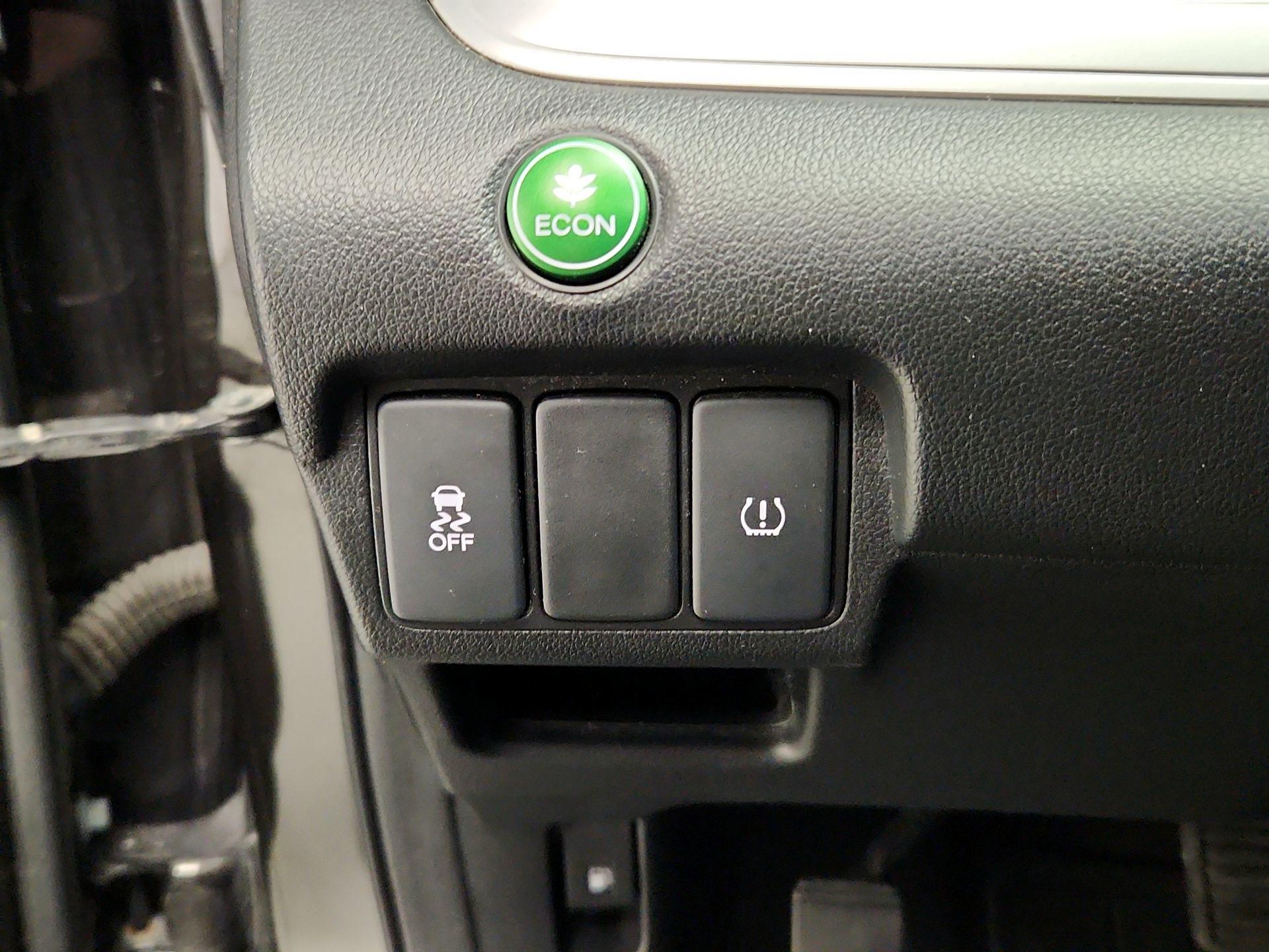 Thumbnail: 2016 Honda CR-V - 13