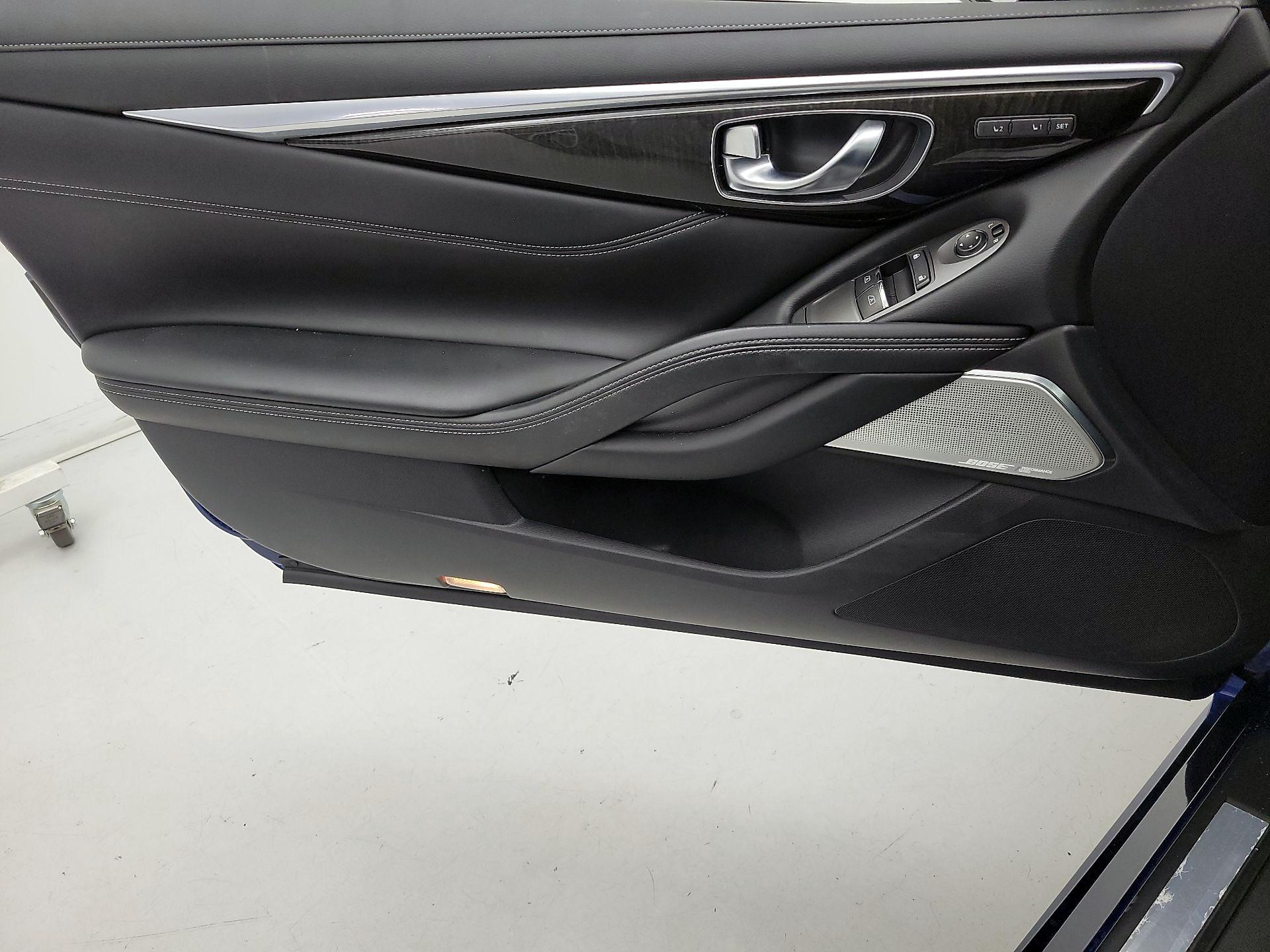 Thumbnail: 2017 INFINITI Q60 - 12