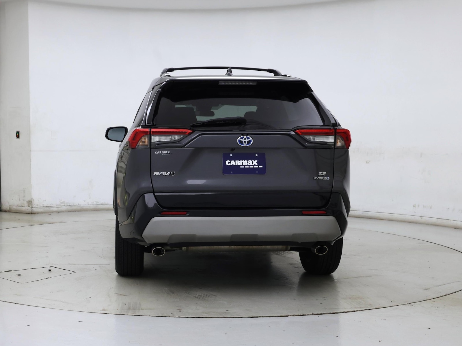 2023 Toyota RAV4 SE - Photo 7