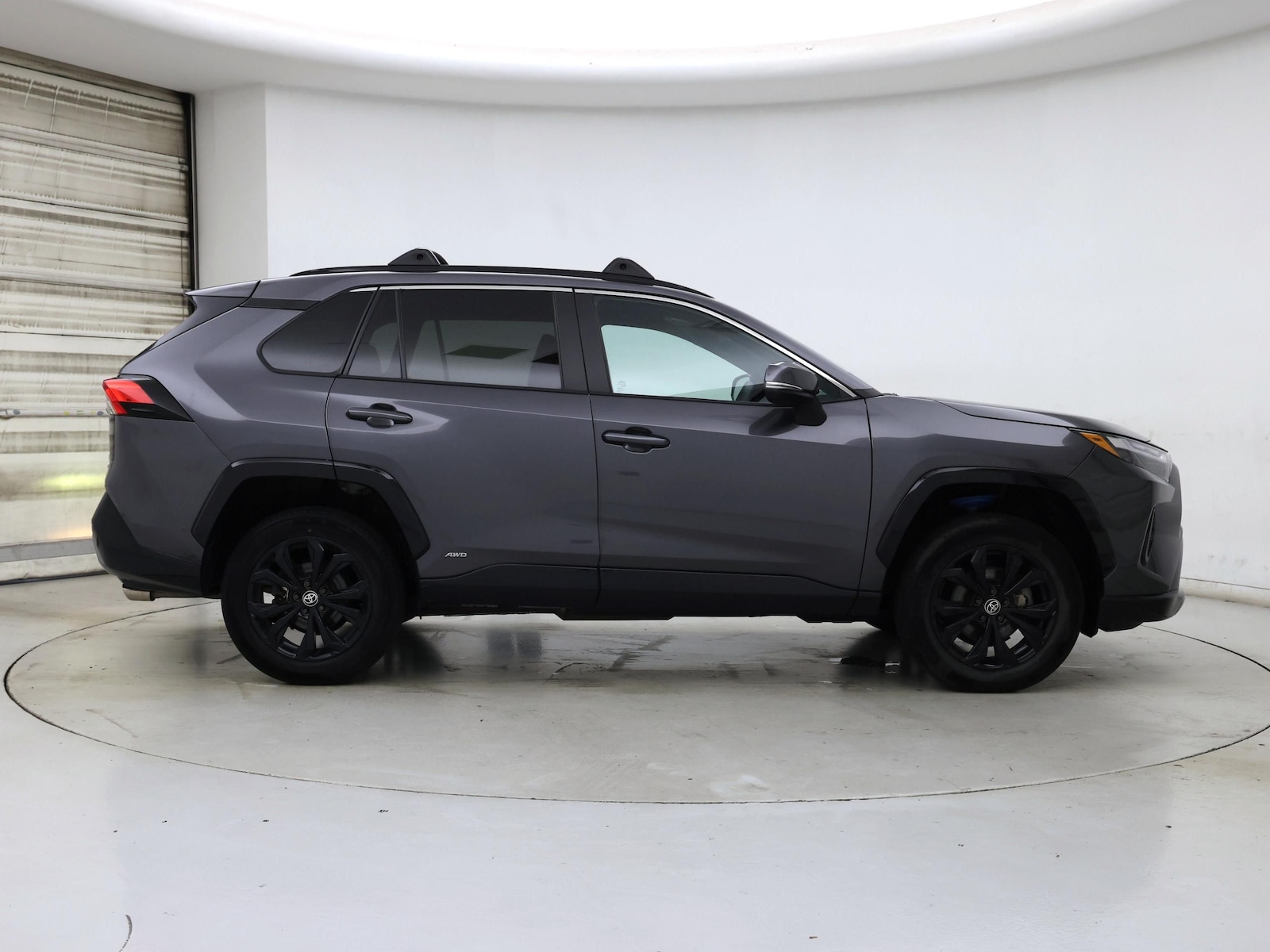 2023 Toyota RAV4 SE - Photo 8