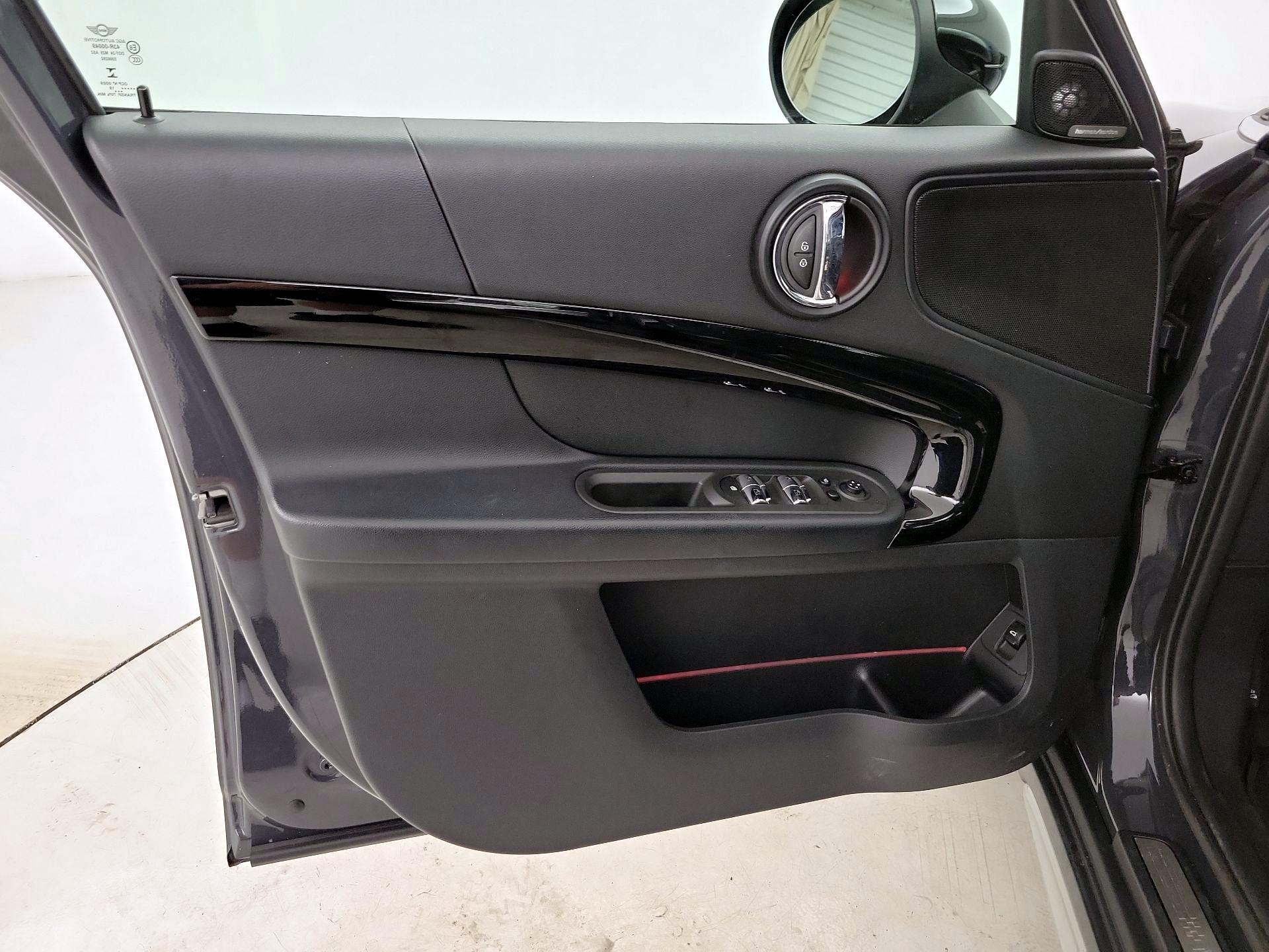 Thumbnail: 2019 MINI Cooper Countryman - 12