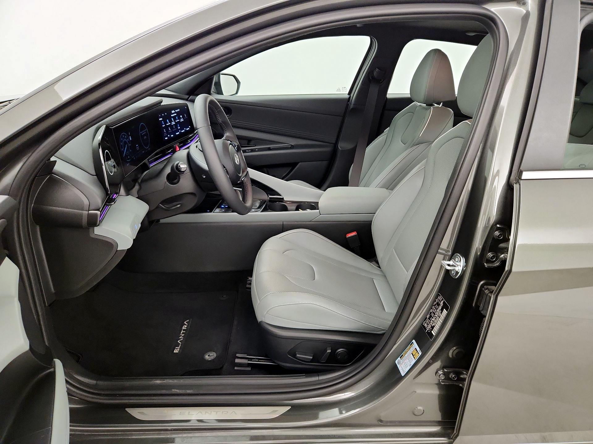 Thumbnail: 2025 Hyundai Elantra - 11