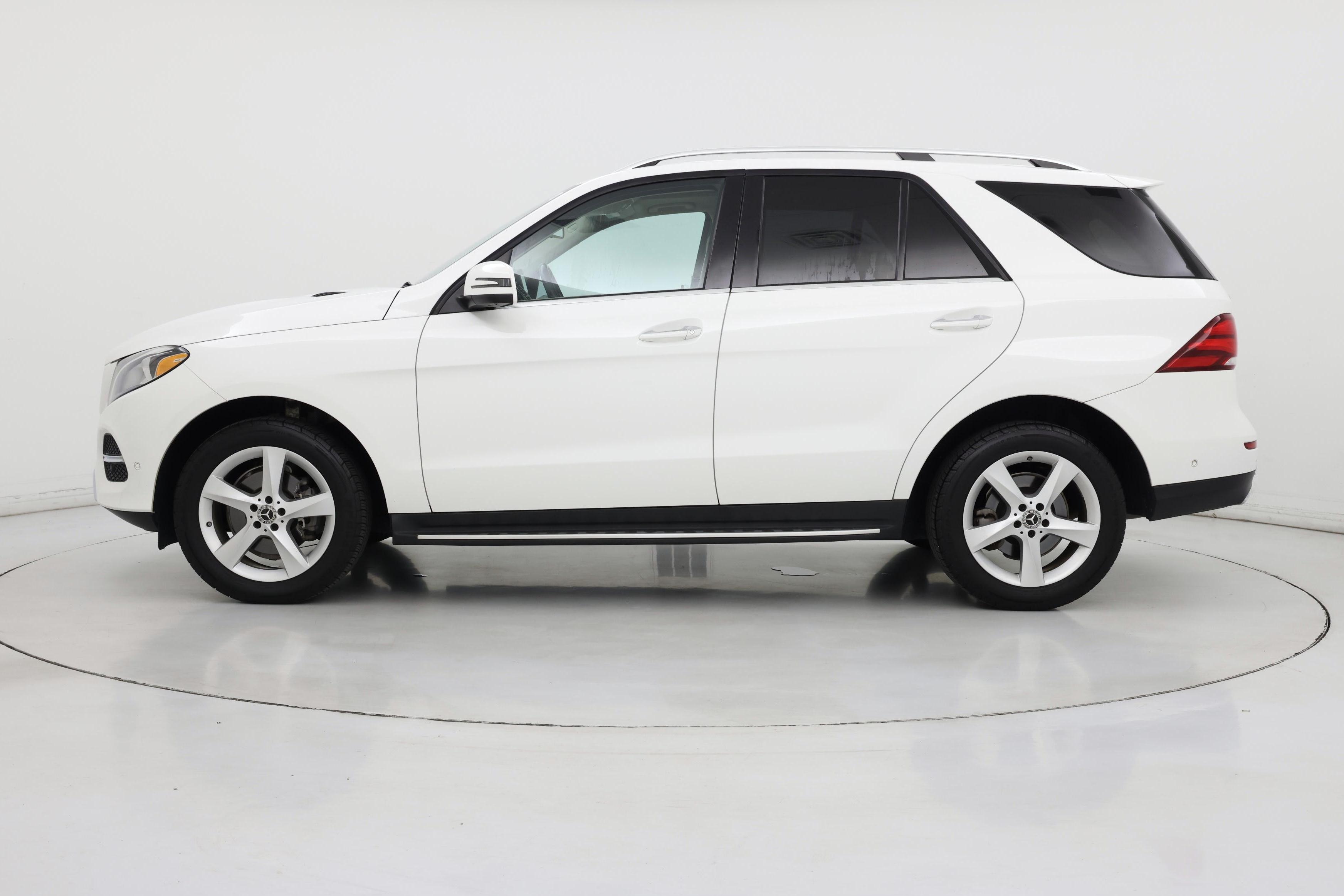 Thumbnail: 2018 Mercedes-Benz GLE - 3