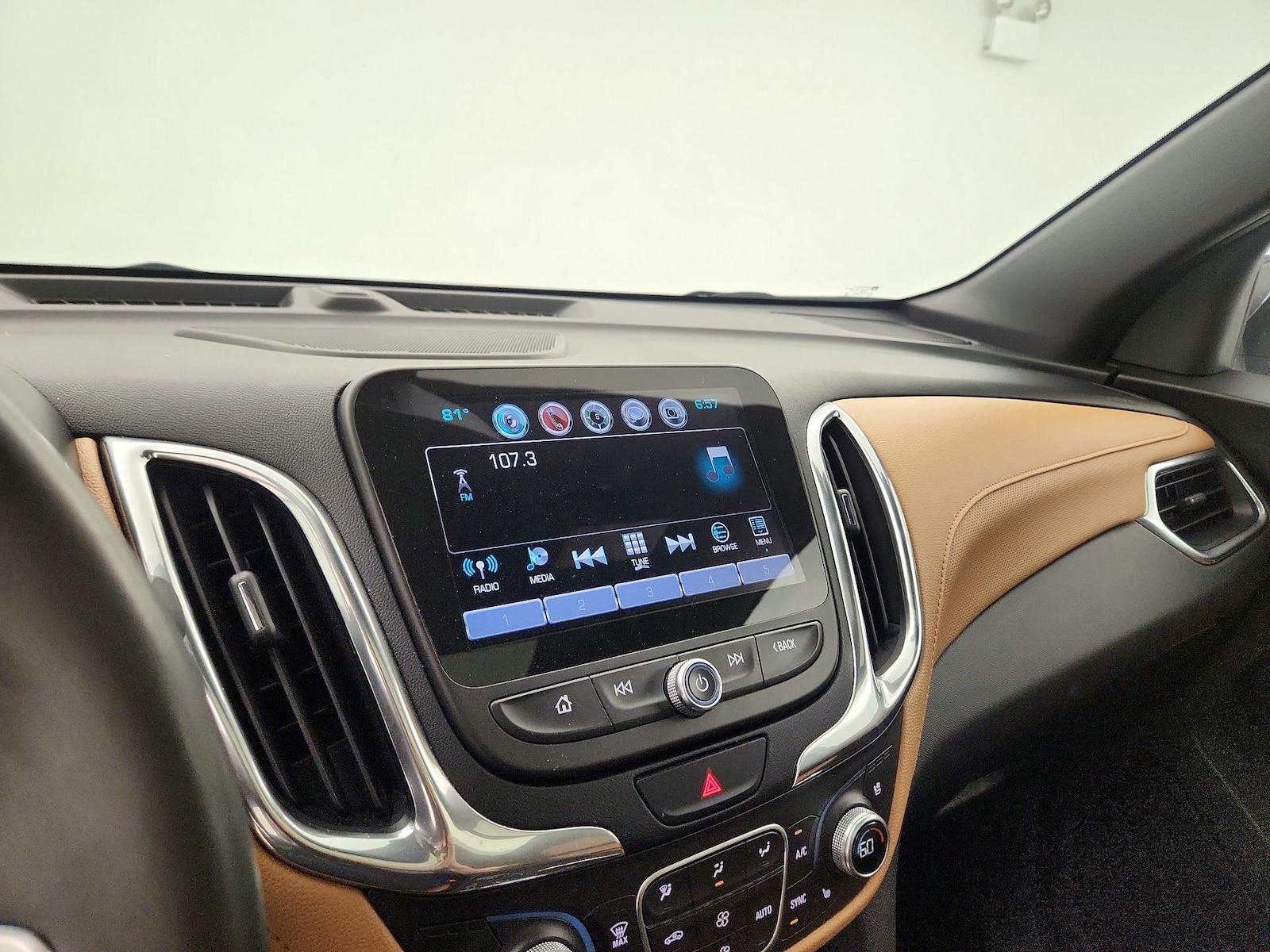 2018 Chevrolet Equinox Premier - Photo 17