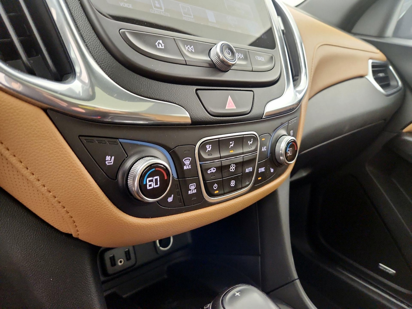 2018 Chevrolet Equinox Premier - Photo 18