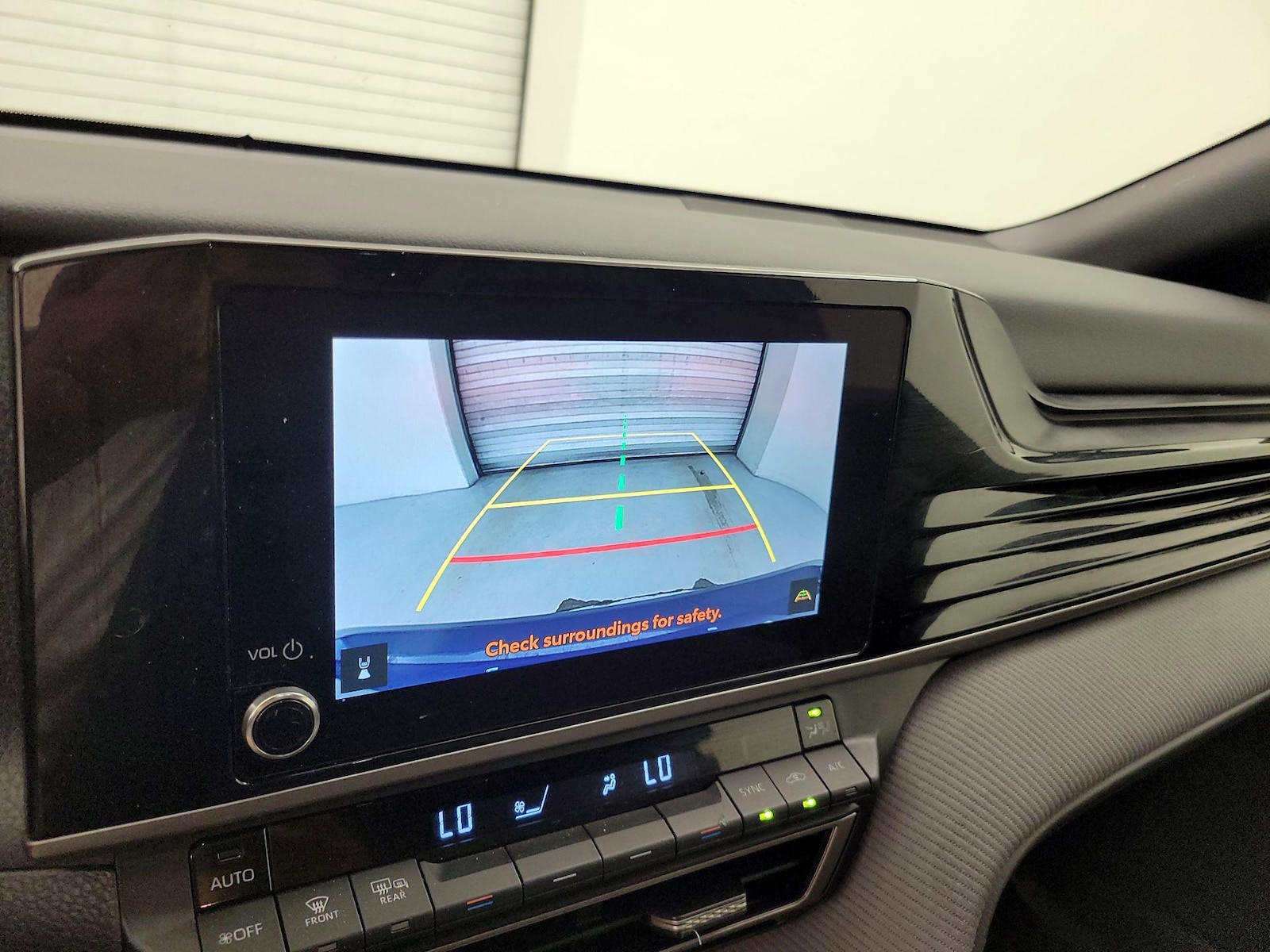 2026 Toyota Camry SE - Photo 15