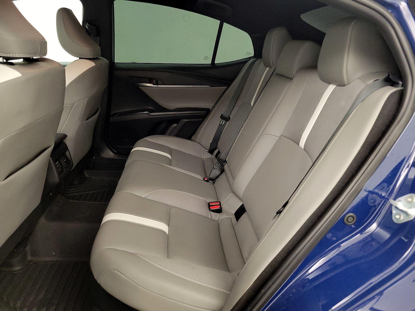 2026 Toyota Camry SE - Photo 20