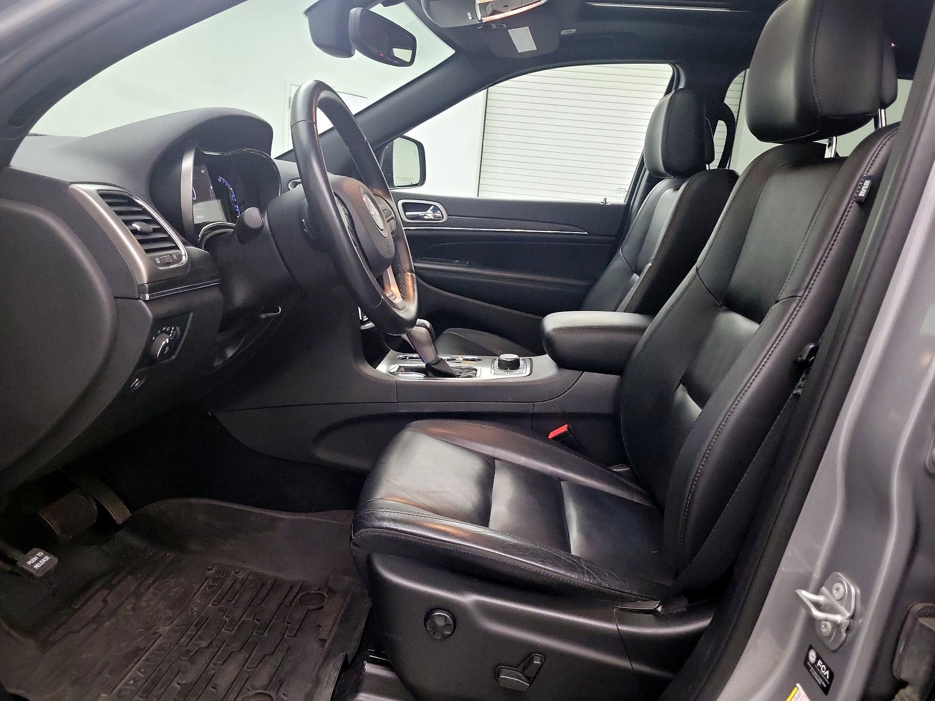Thumbnail: 2021 Jeep Grand Cherokee - 11