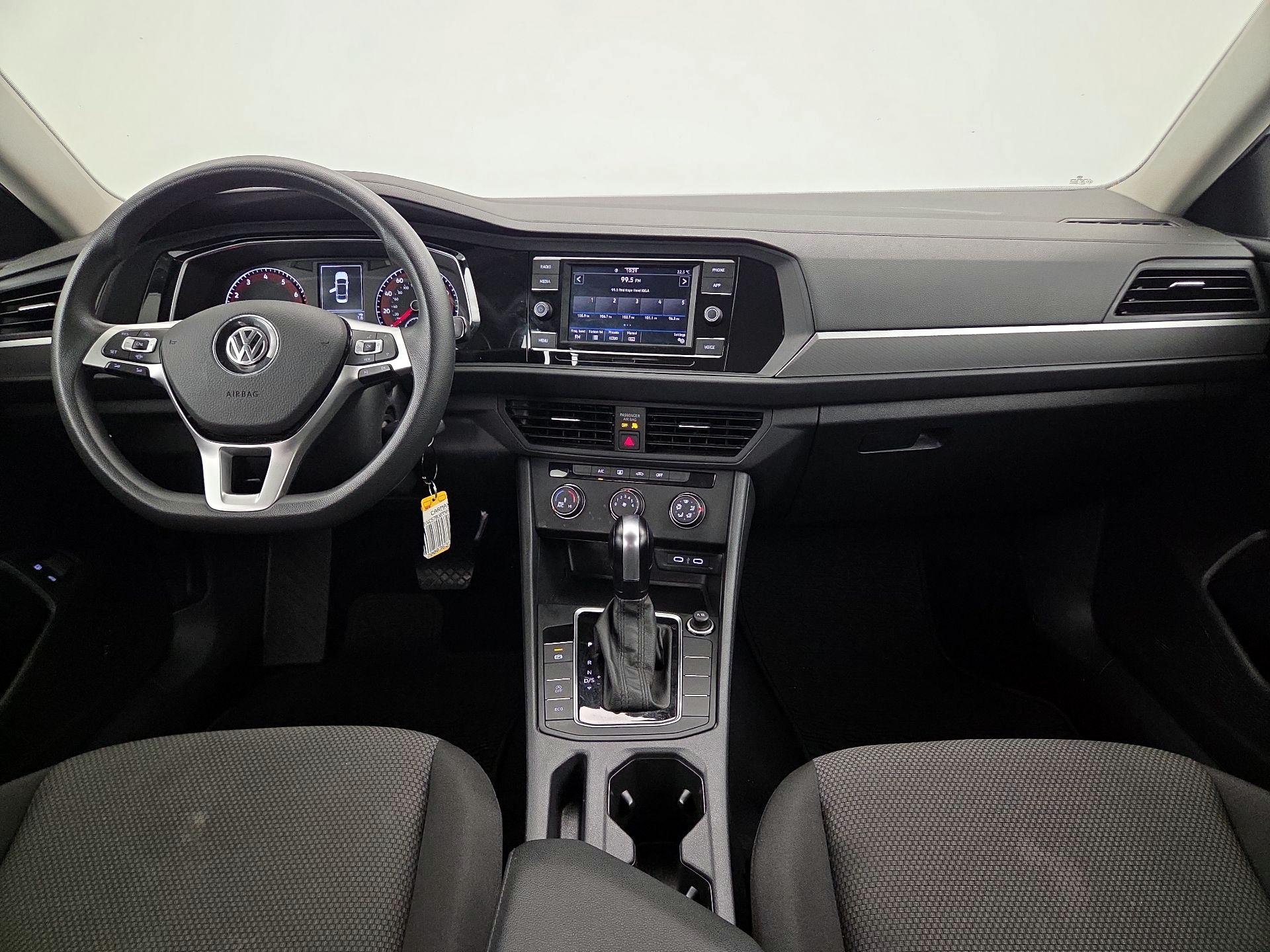 Thumbnail: 2021 Volkswagen Jetta - 9
