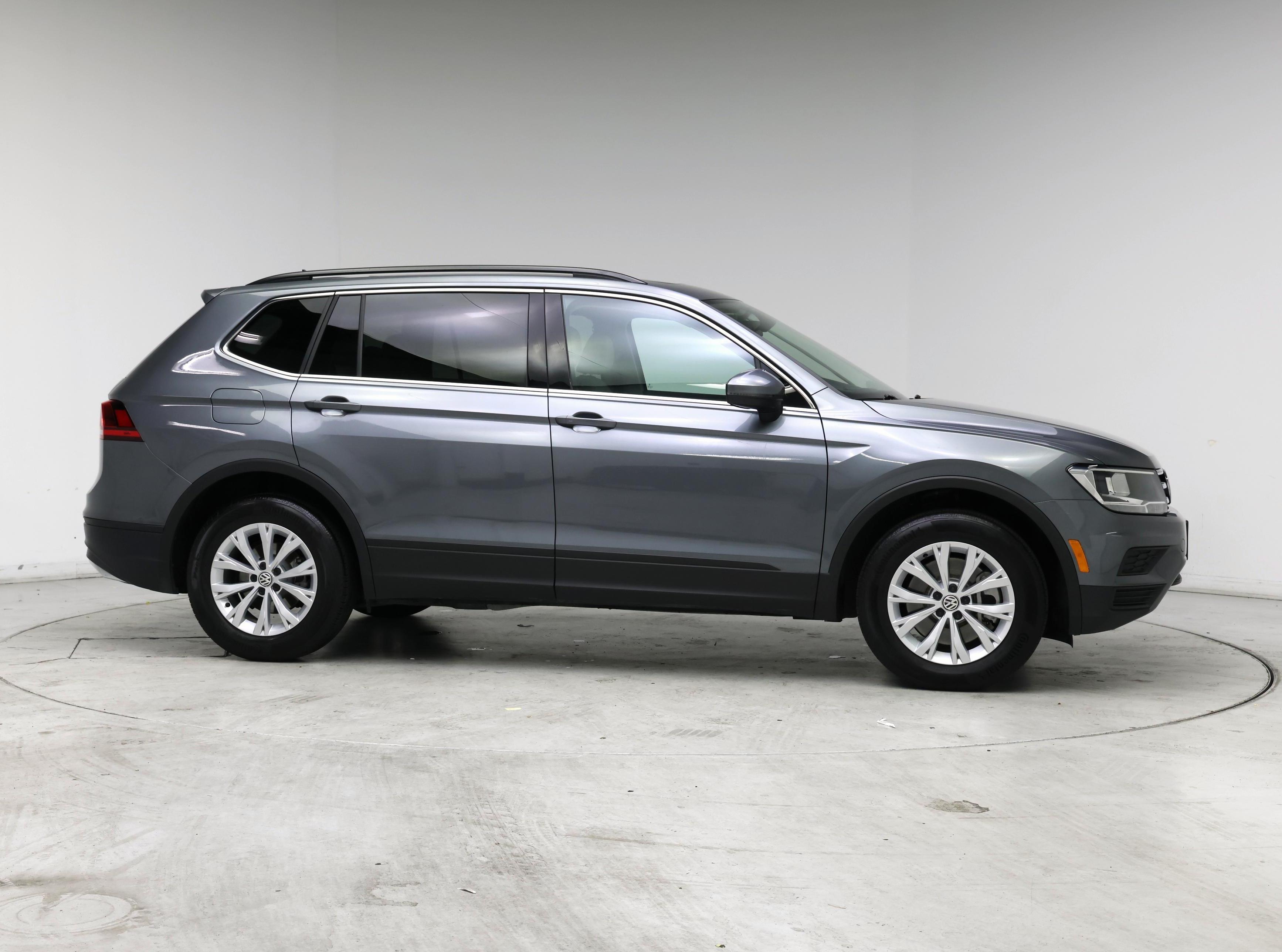 Thumbnail: 2019 Volkswagen Tiguan - 7