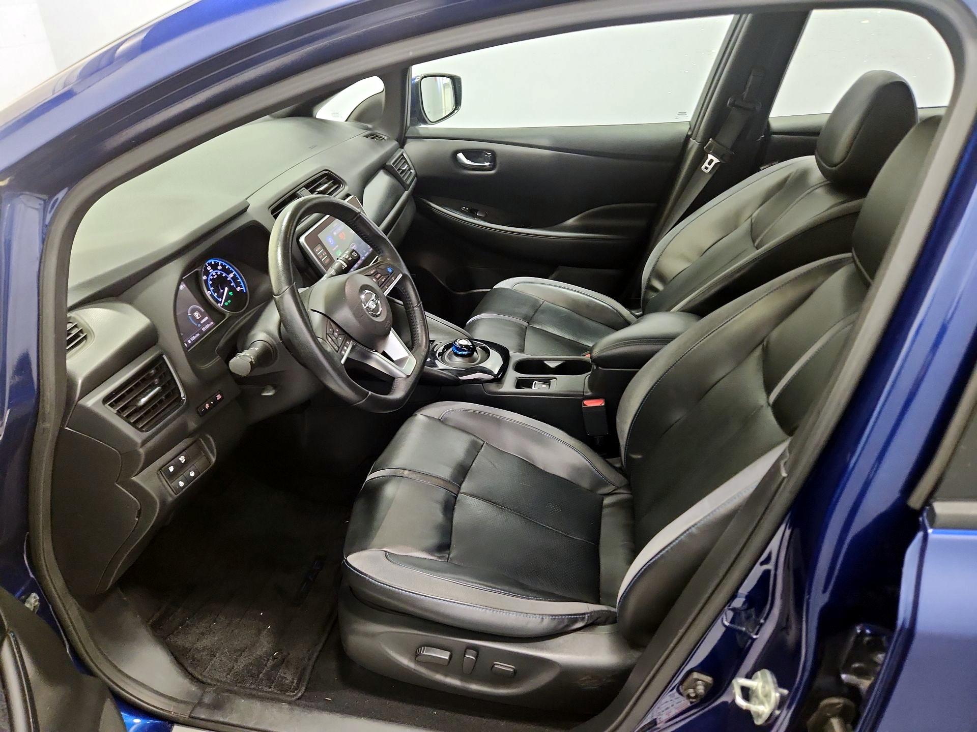 Thumbnail: 2022 Nissan Leaf - 11