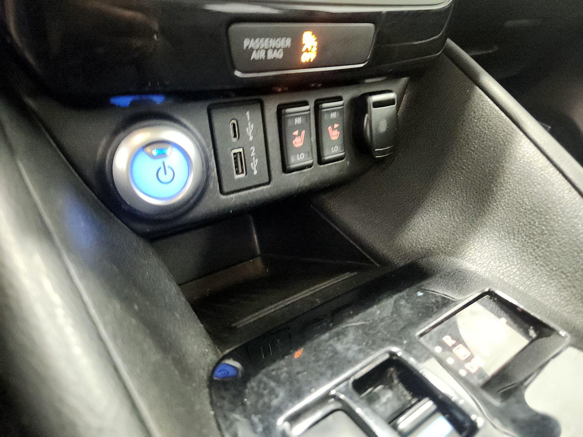 Thumbnail: 2022 Nissan Leaf - 18