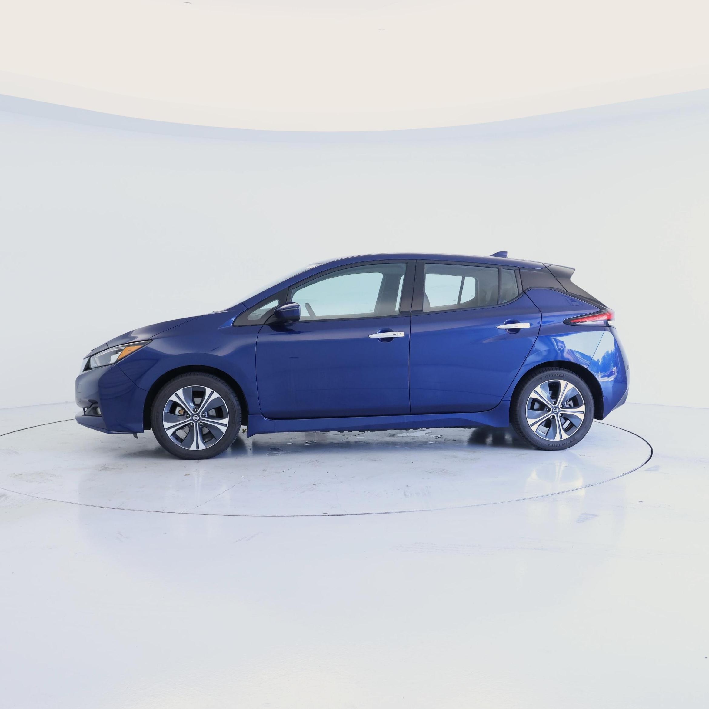 Thumbnail: 2022 Nissan Leaf - 3