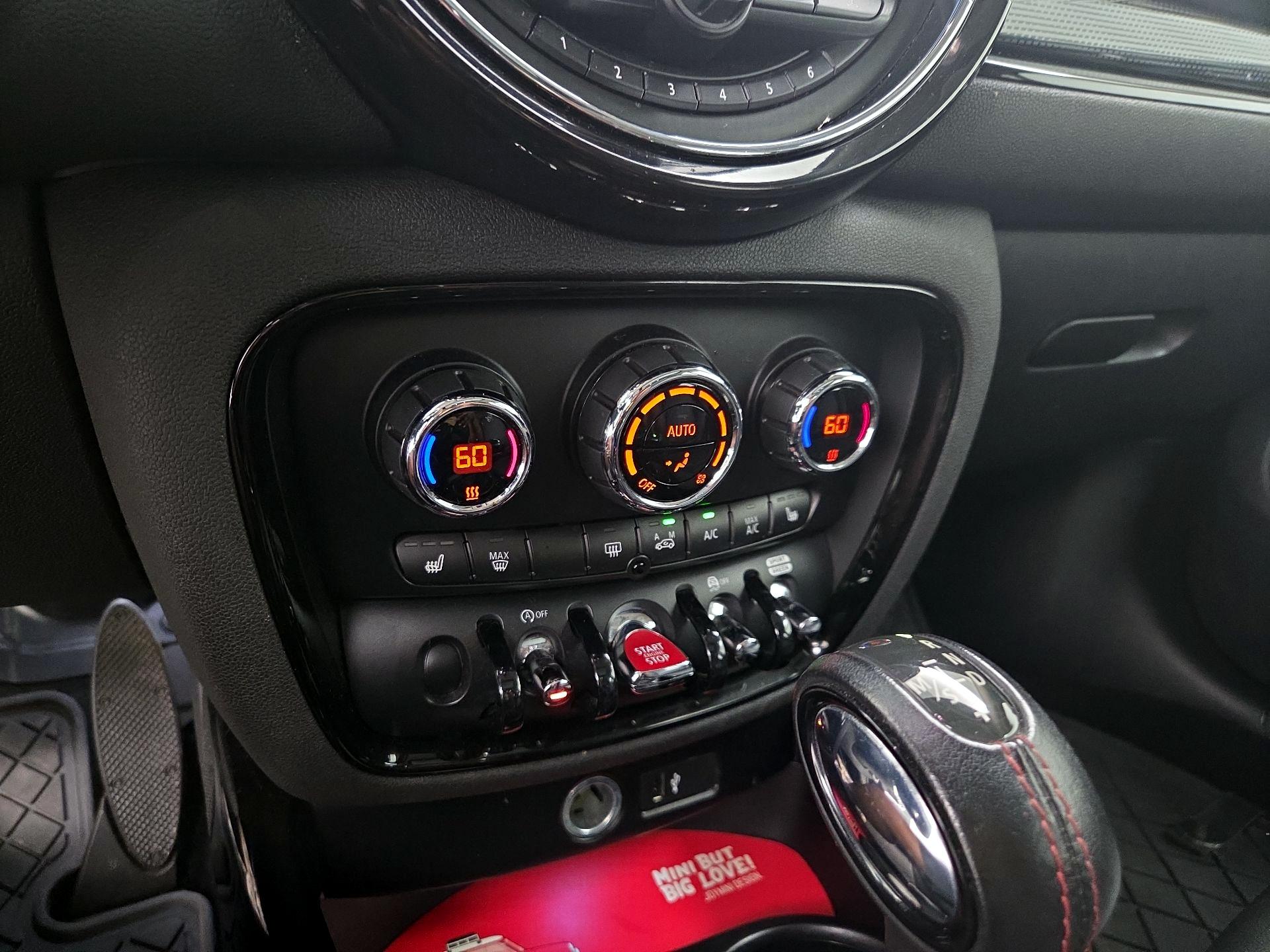 Thumbnail: 2019 MINI Cooper Clubman - 17