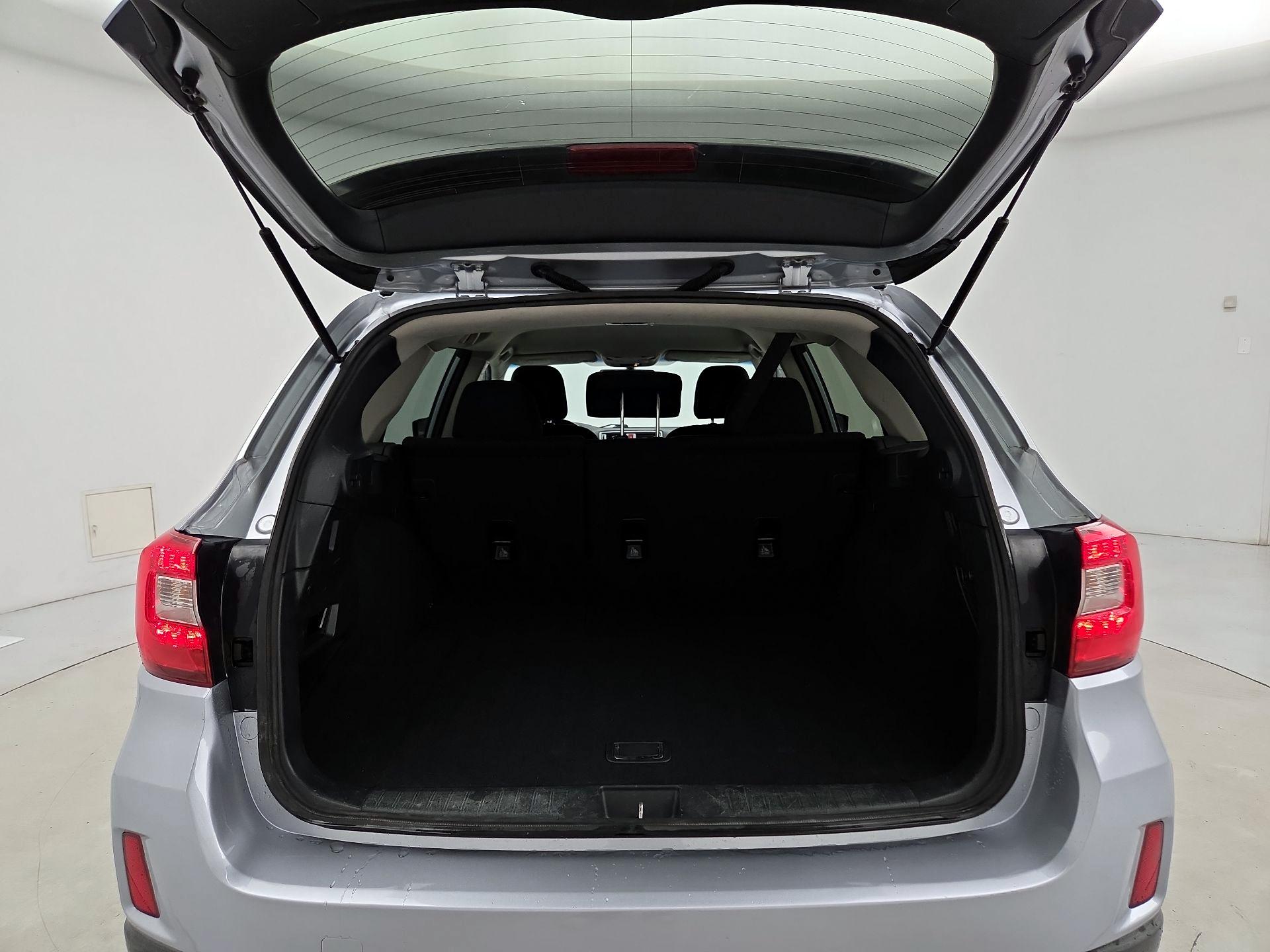 Thumbnail: 2017 Subaru Outback - 20
