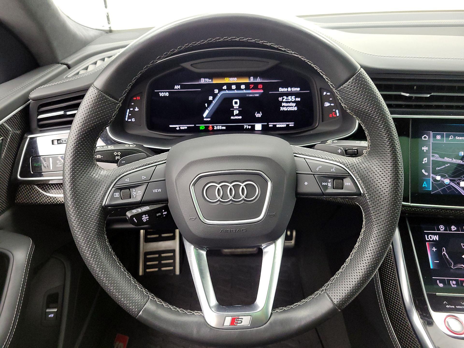 Thumbnail: 2023 Audi SQ8 - 10