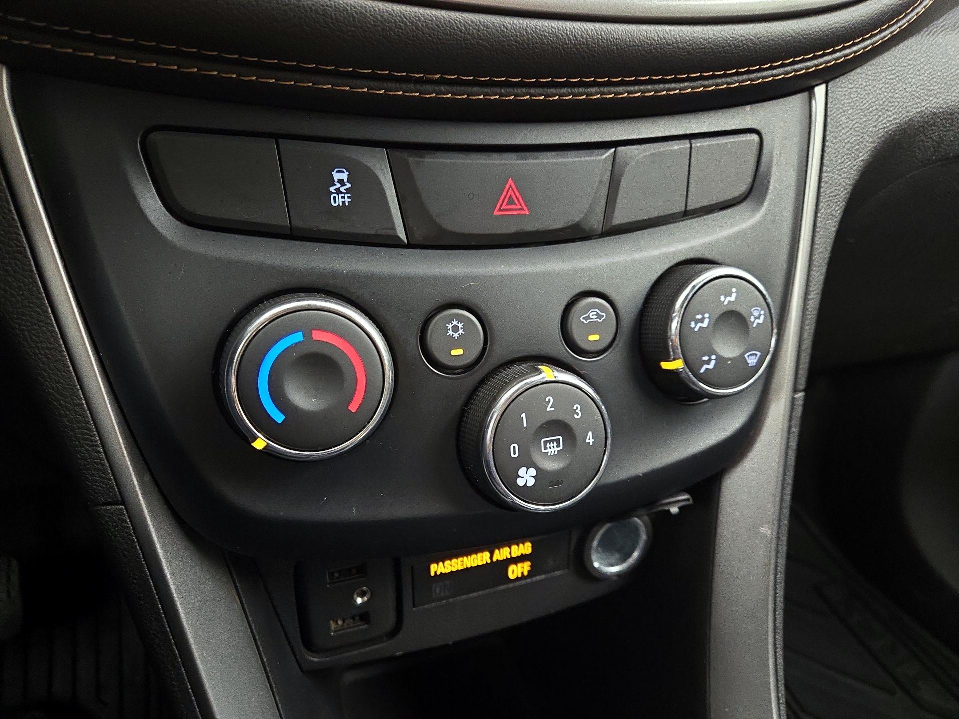 Thumbnail: 2020 Chevrolet Trax - 16