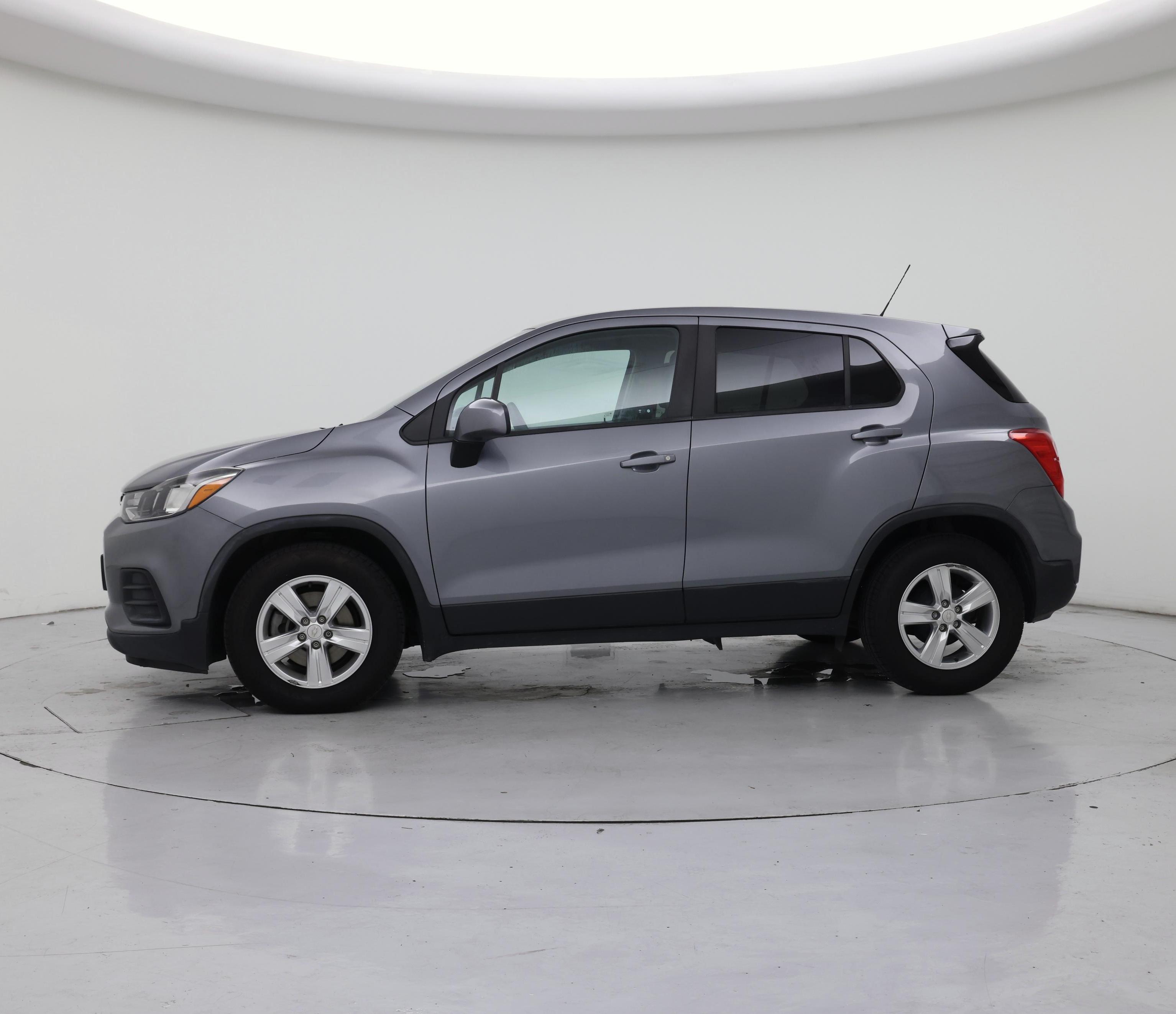 Thumbnail: 2020 Chevrolet Trax - 3