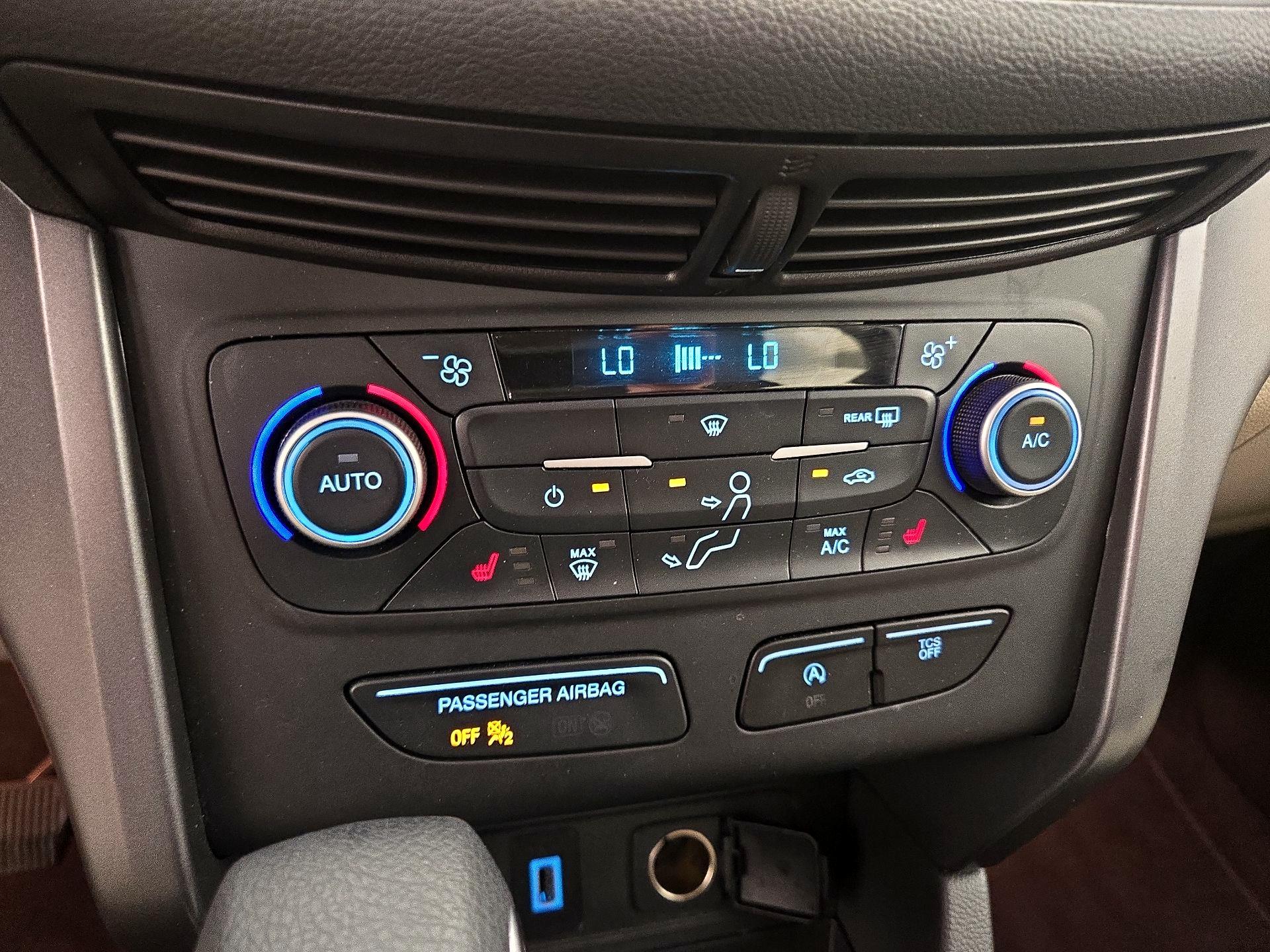 Thumbnail: 2018 Ford Escape - 16