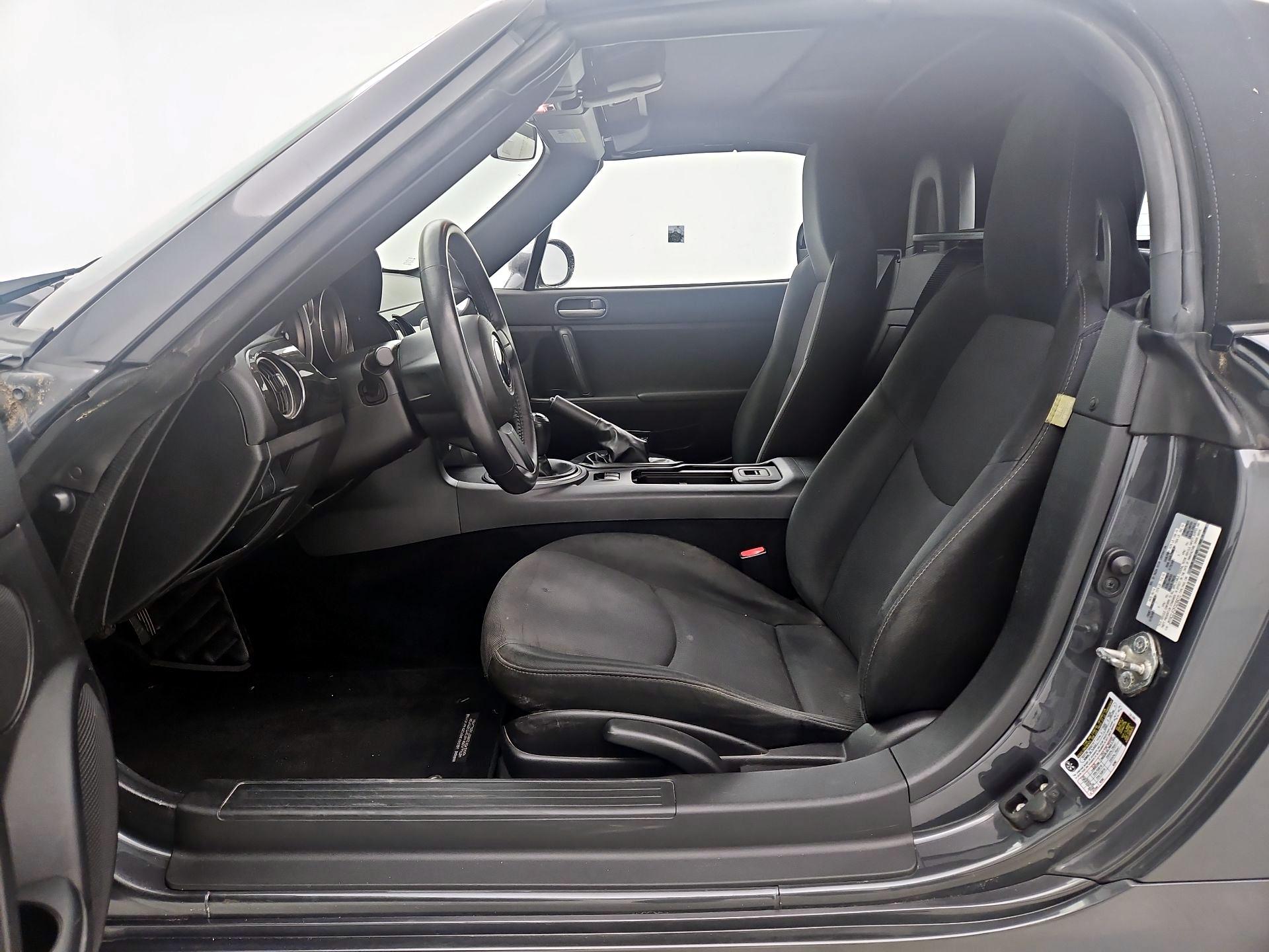 Thumbnail: 2015 Mazda MX-5 Miata - 11