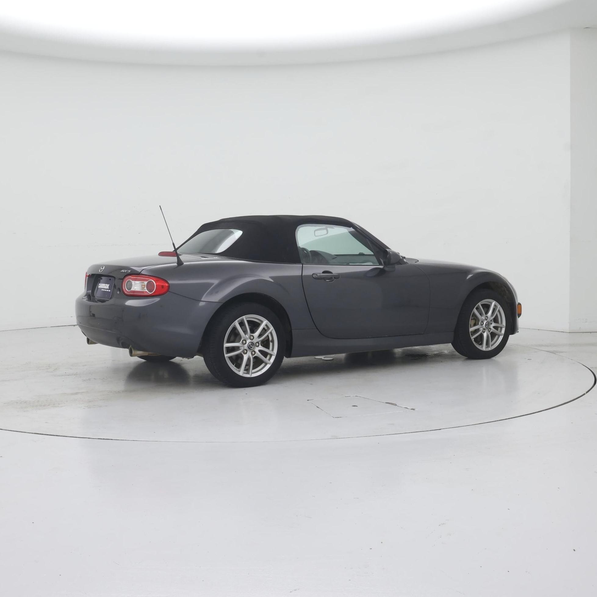 Thumbnail: 2015 Mazda MX-5 Miata - 2
