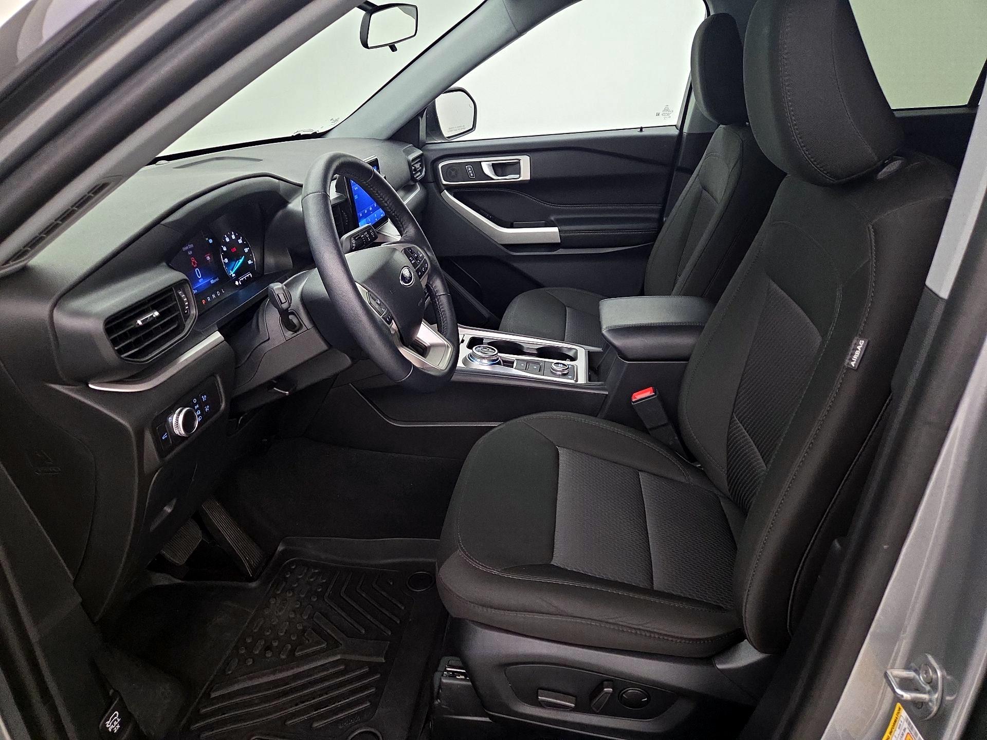 Thumbnail: 2022 Ford Explorer - 11