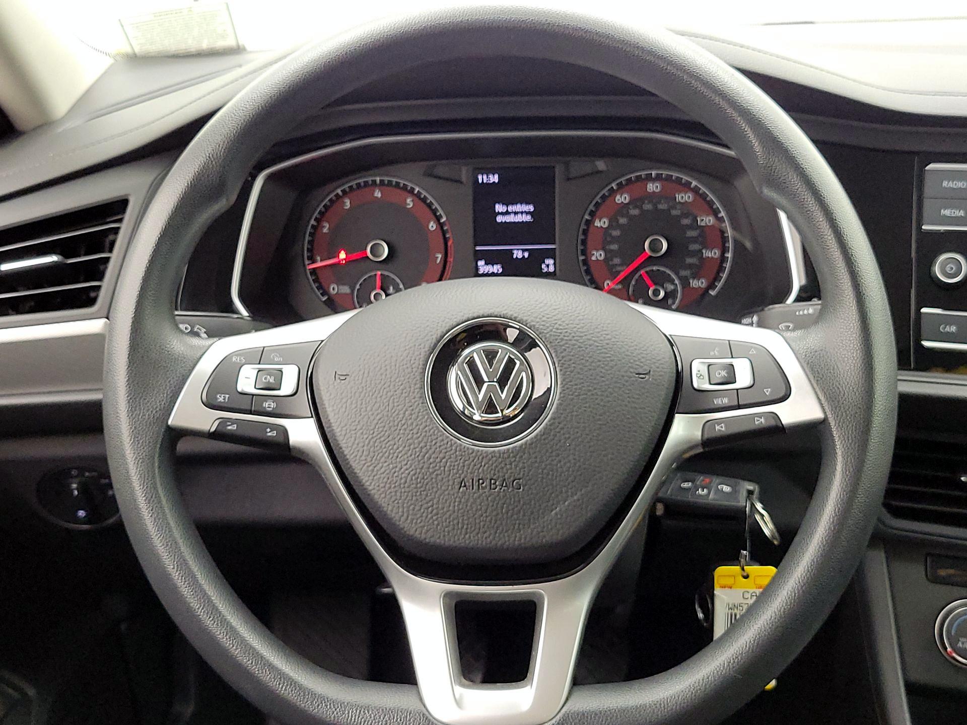 Thumbnail: 2019 Volkswagen Jetta - 10