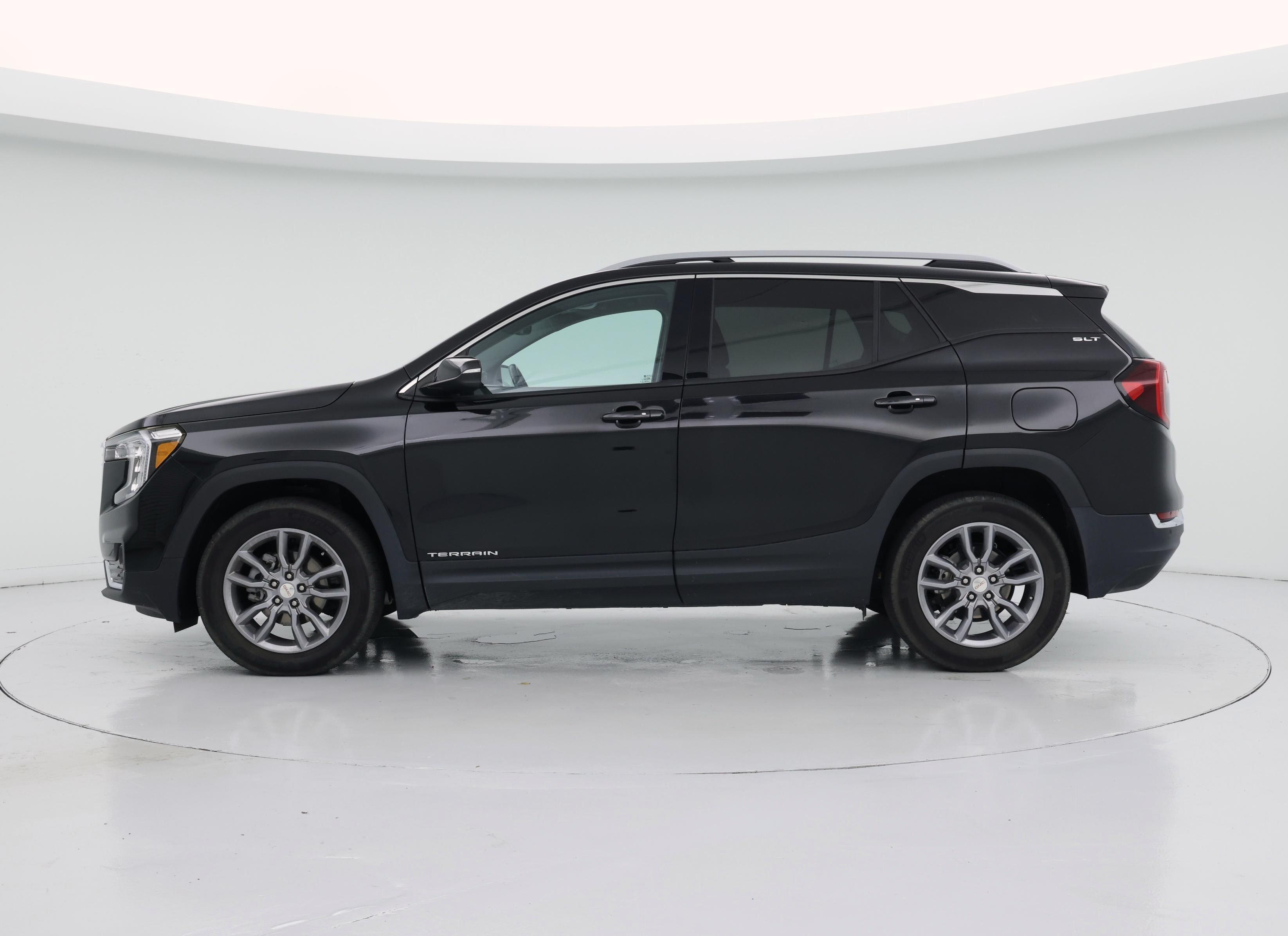Thumbnail: 2022 GMC Terrain - 3