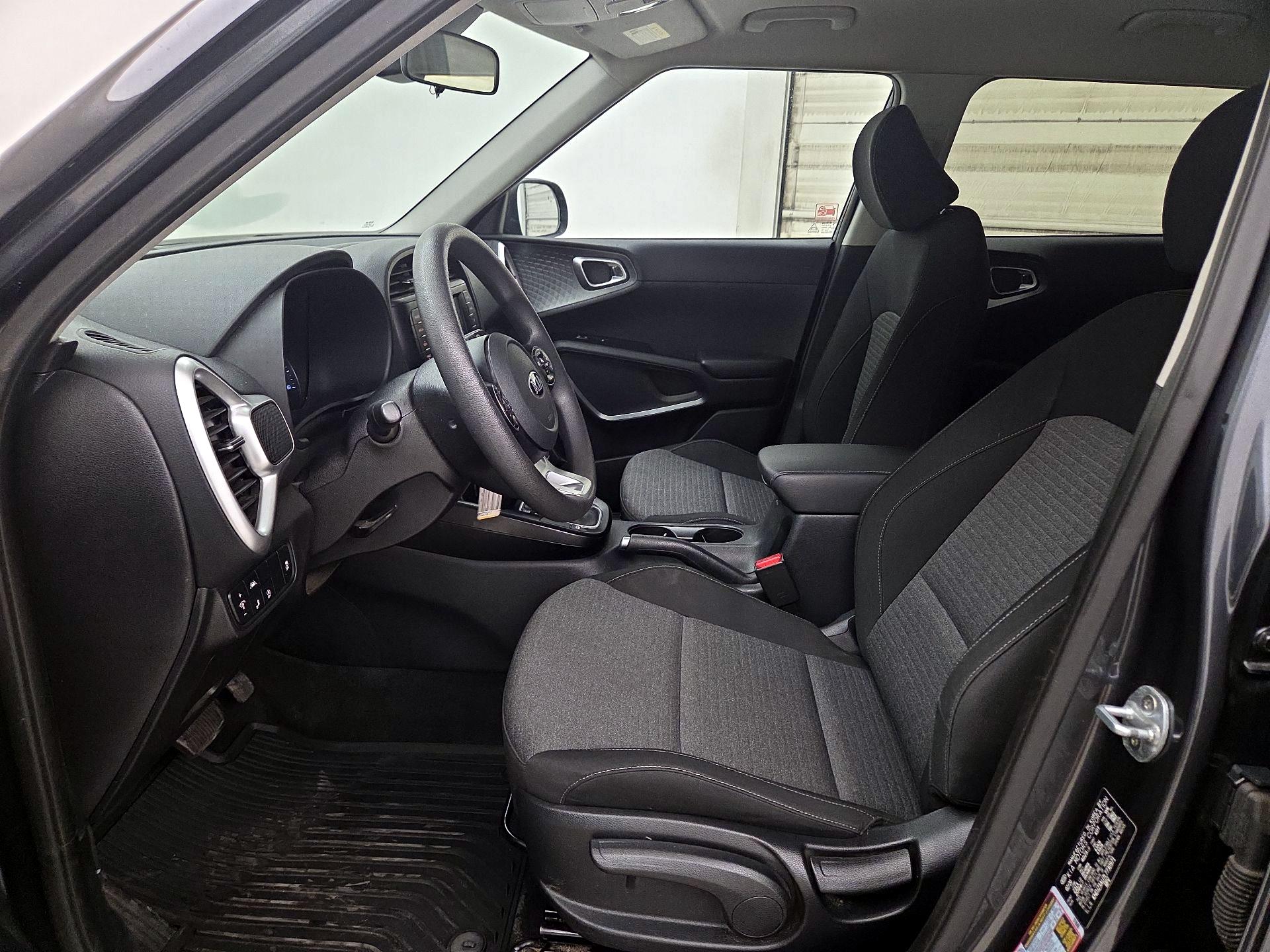 Thumbnail: 2020 Kia Soul - 11