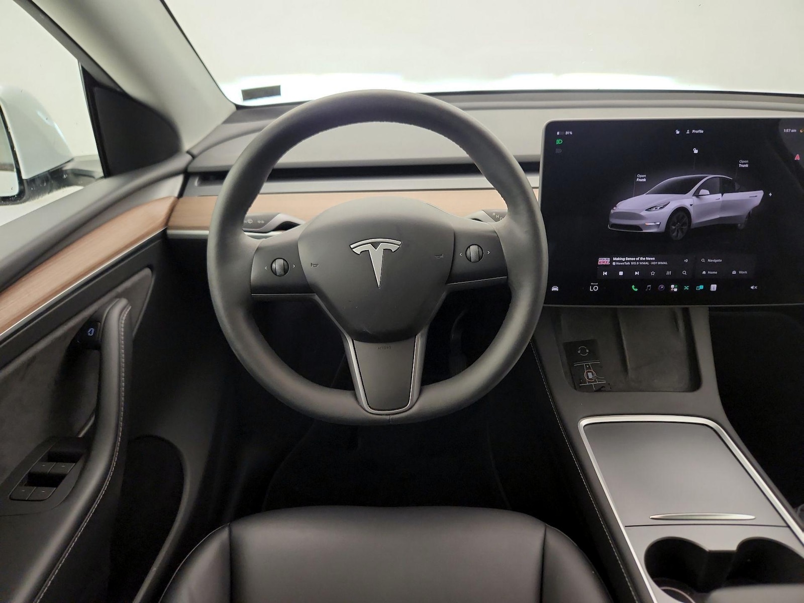 2024 Tesla Model Y Long Range - Photo 11
