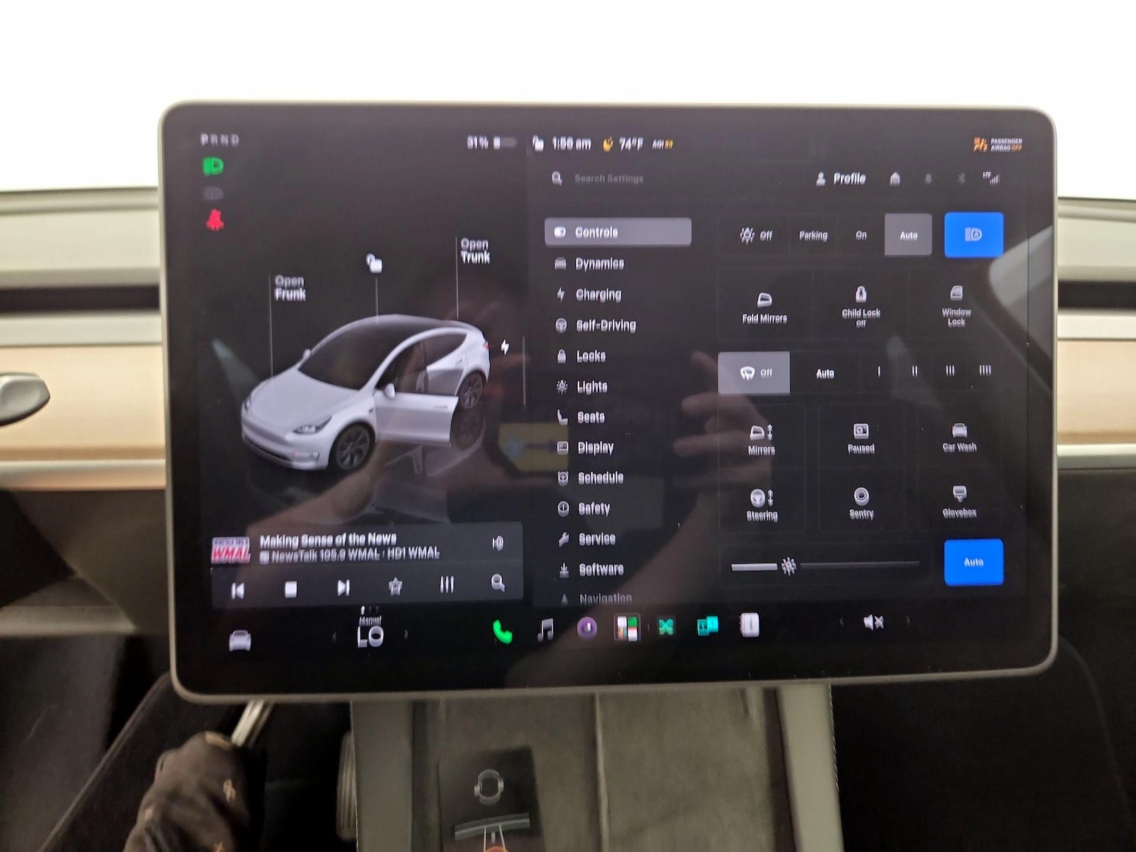 2024 Tesla Model Y Long Range - Photo 15