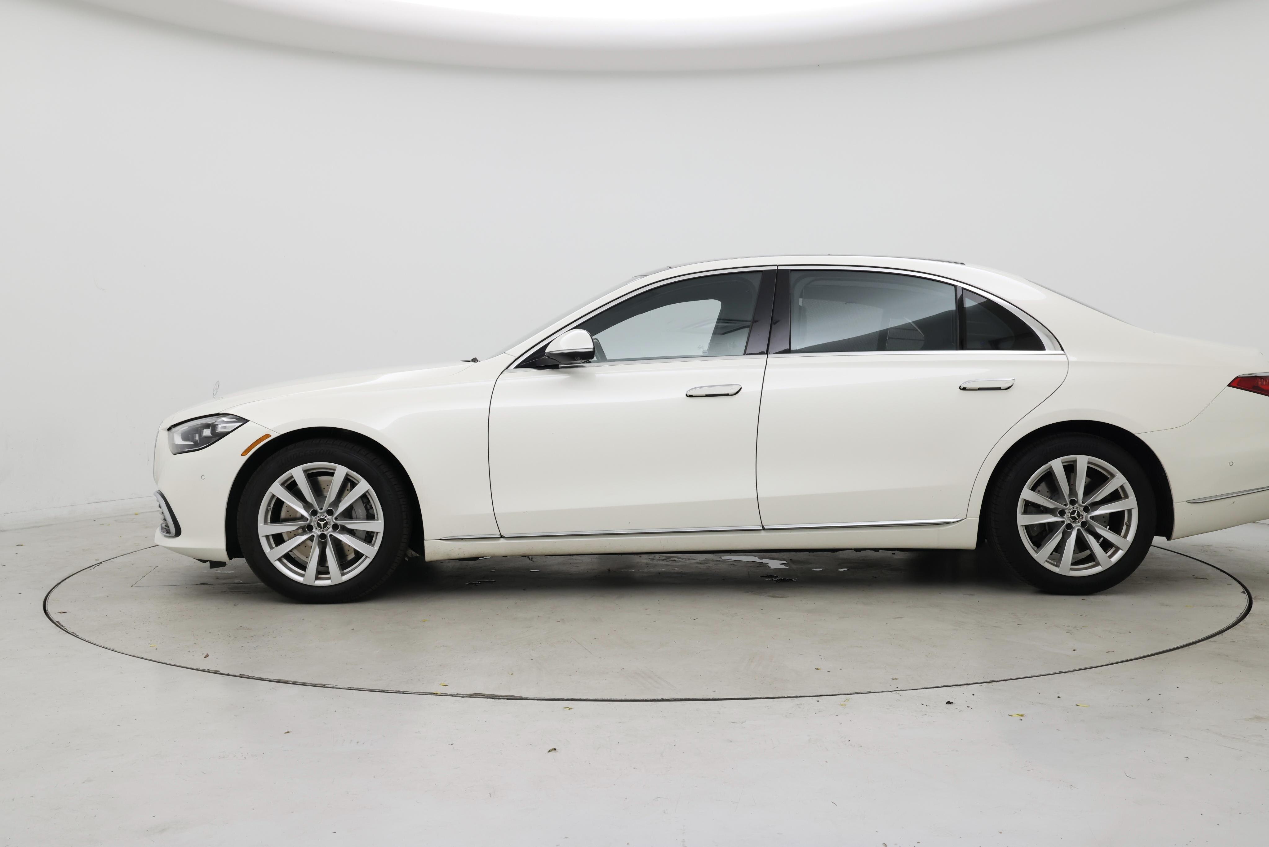 Thumbnail: 2021 Mercedes-Benz S-Class - 3