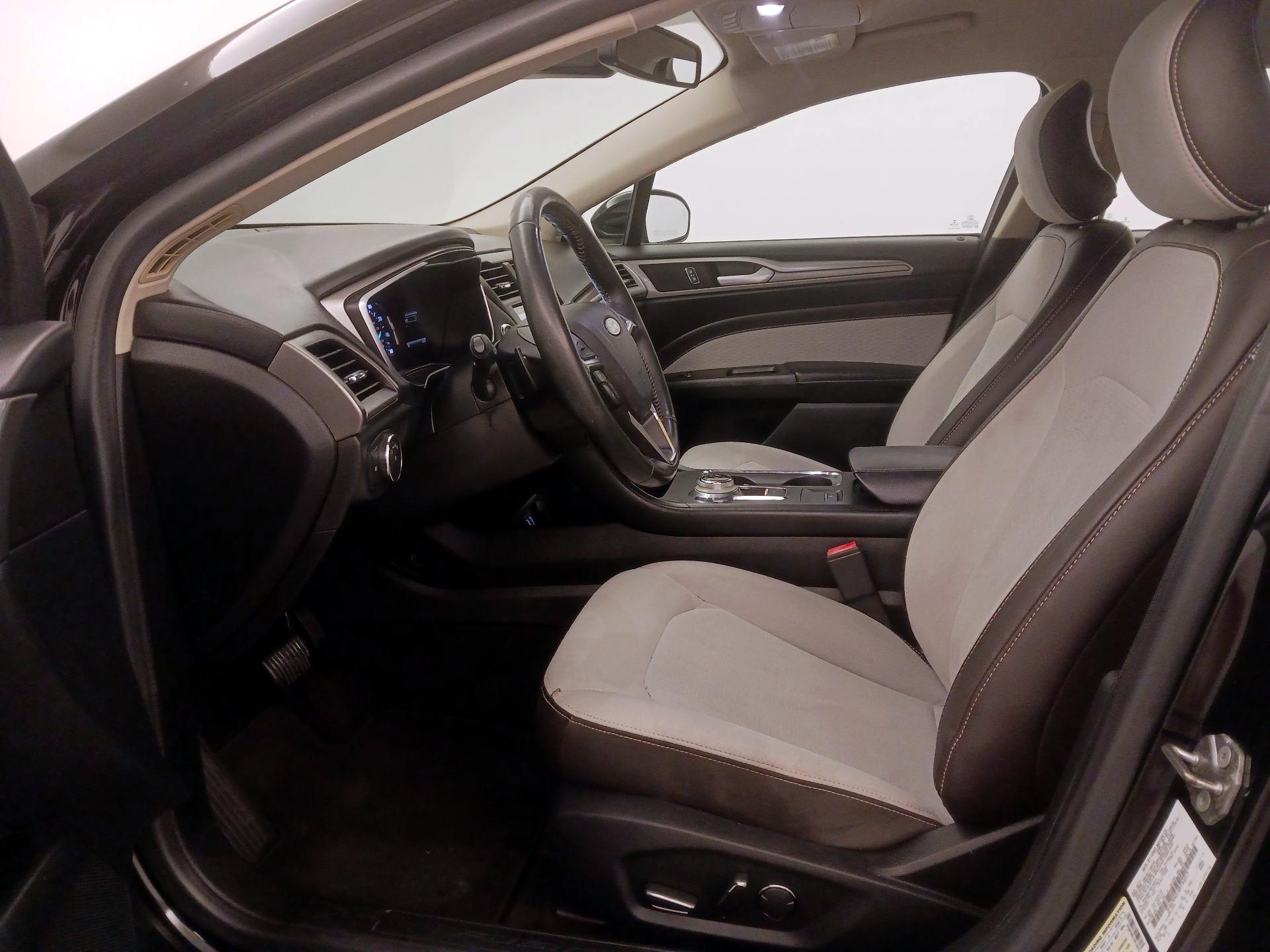 Thumbnail: 2019 Ford Fusion - 11