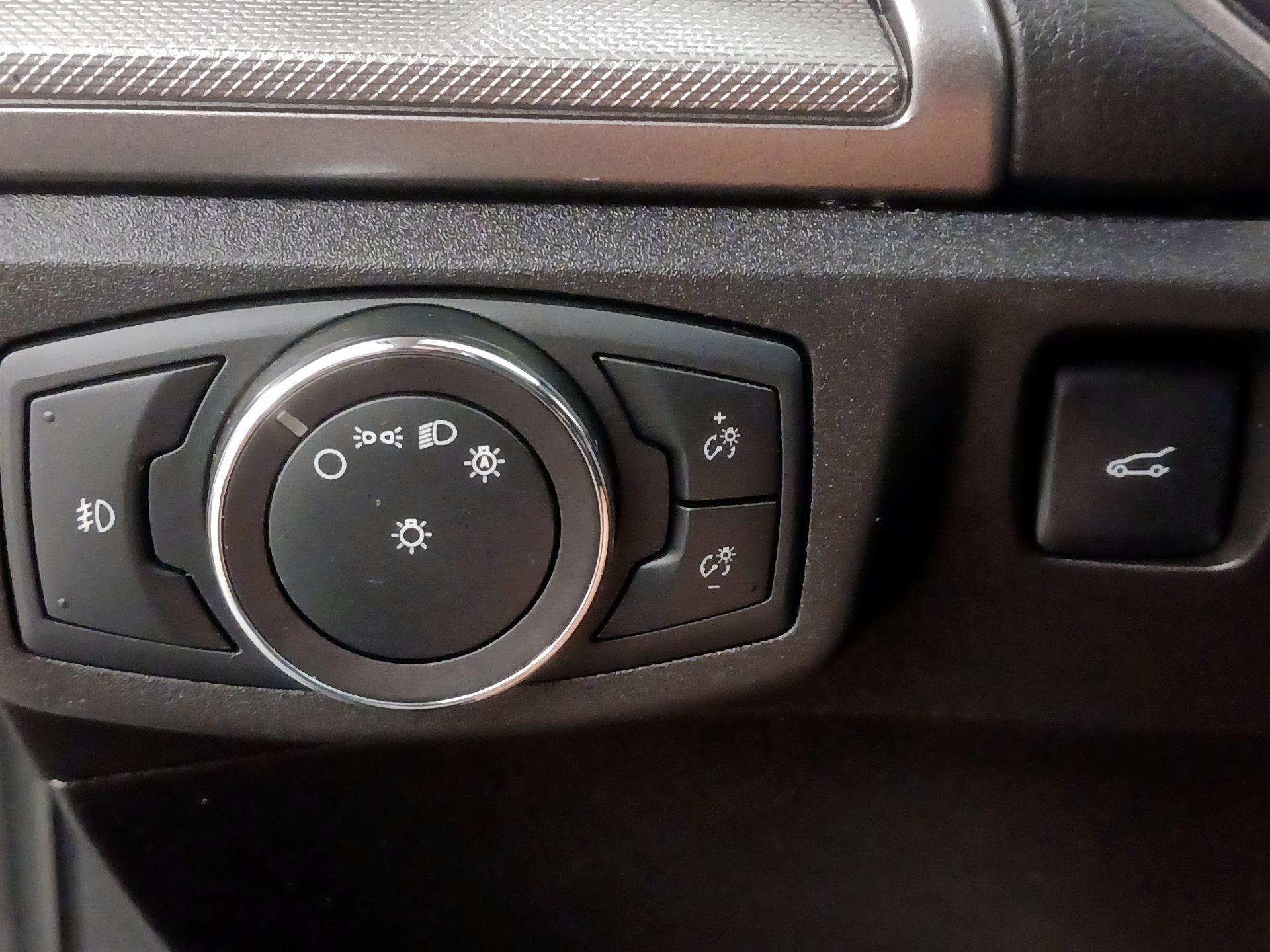 Thumbnail: 2019 Ford Fusion - 13