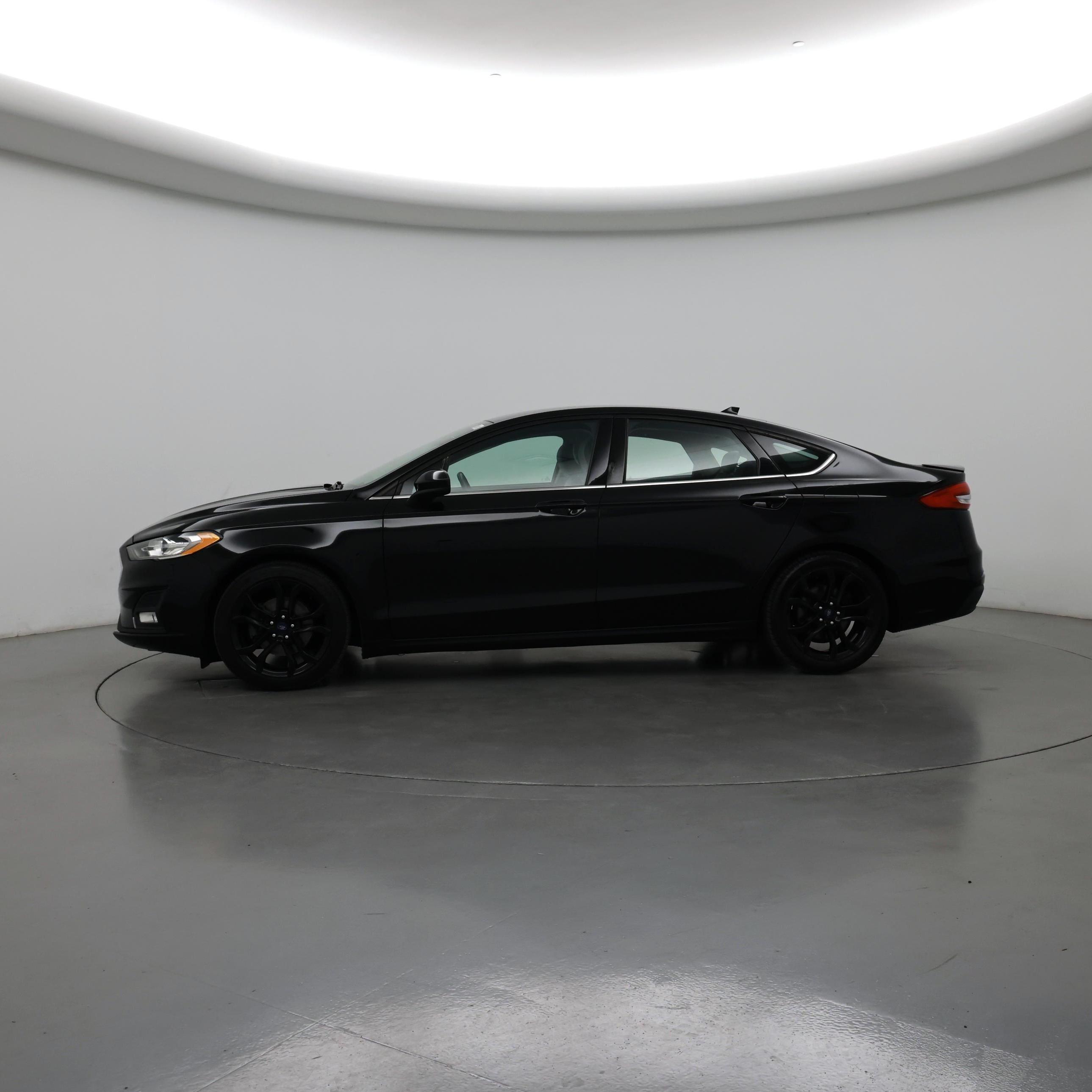 Thumbnail: 2019 Ford Fusion - 3