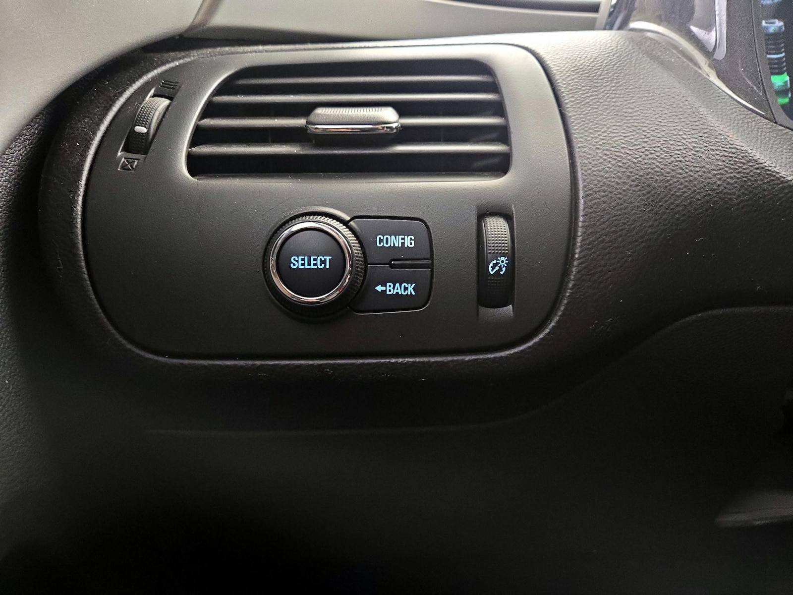 2015 Chevrolet Volt Base - Photo 14