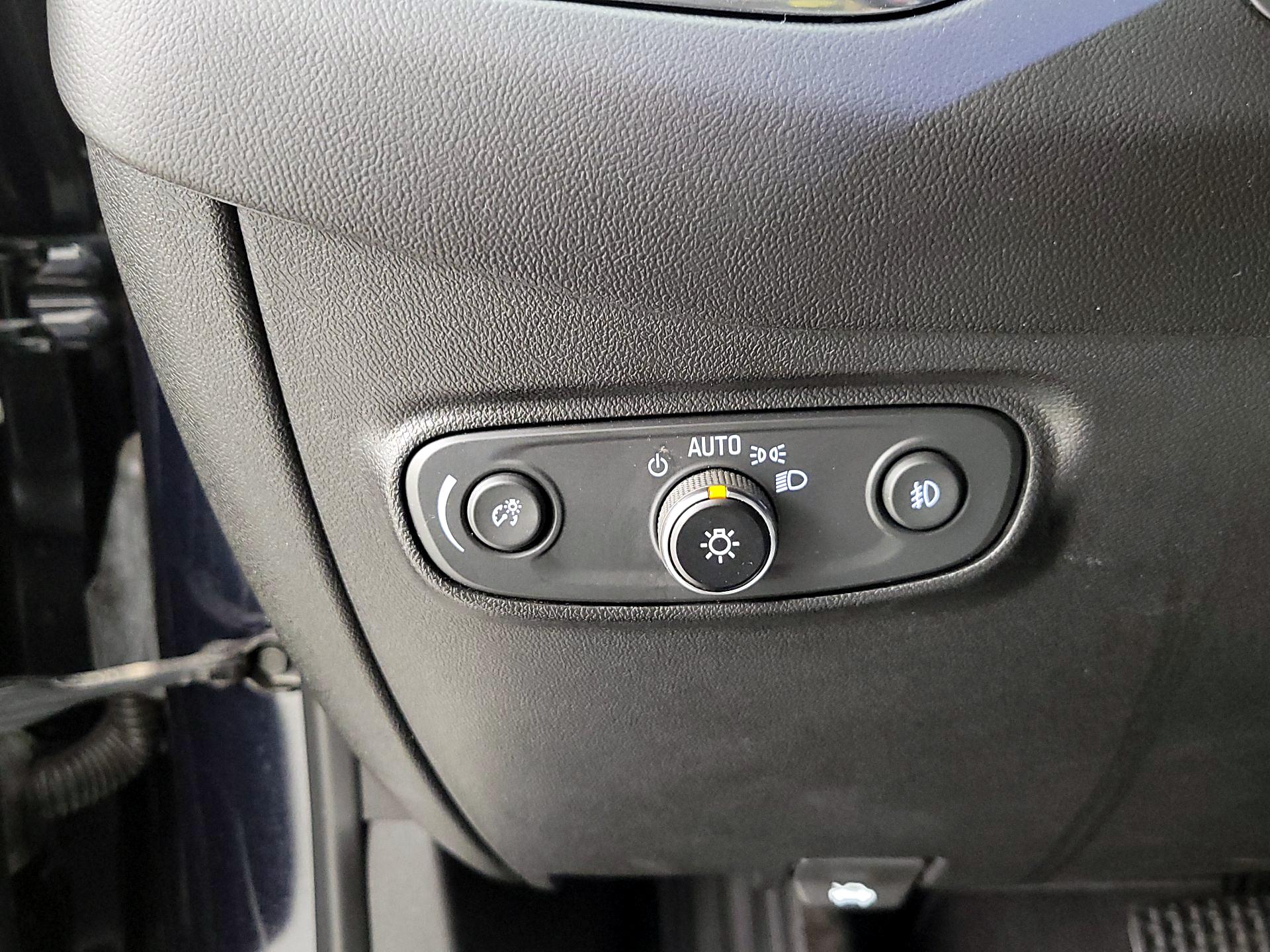 Thumbnail: 2020 Chevrolet Equinox - 13