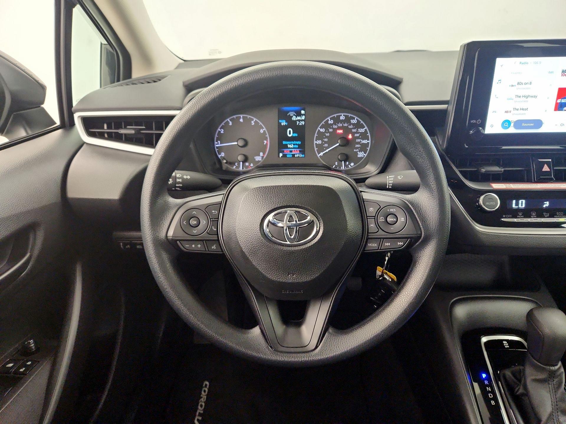 Thumbnail: 2025 Toyota Corolla - 10