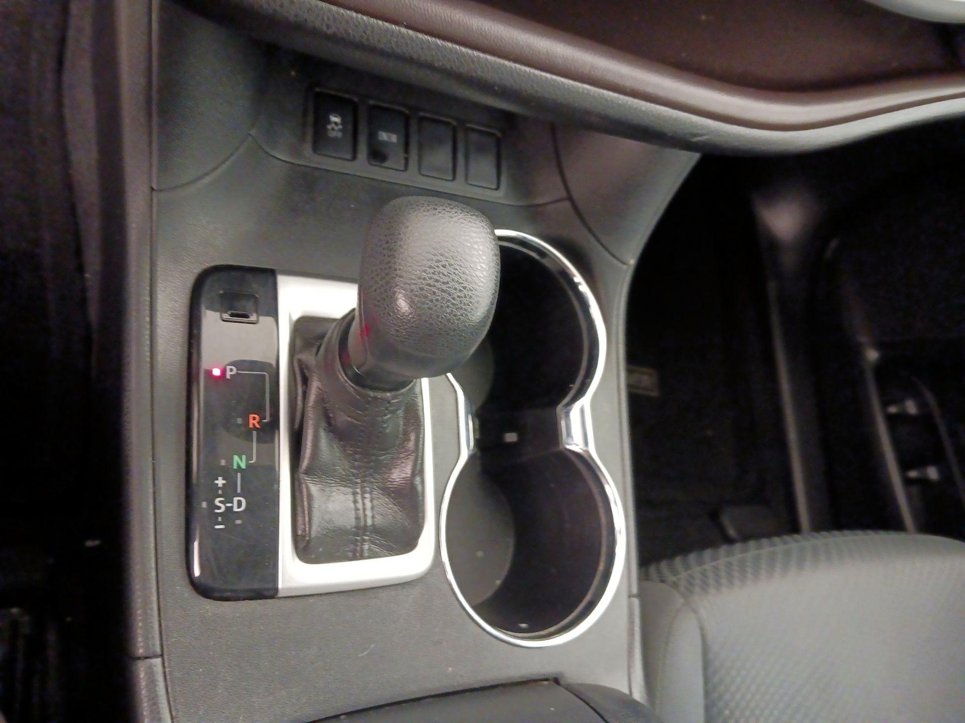 Thumbnail: 2019 Toyota Highlander - 17