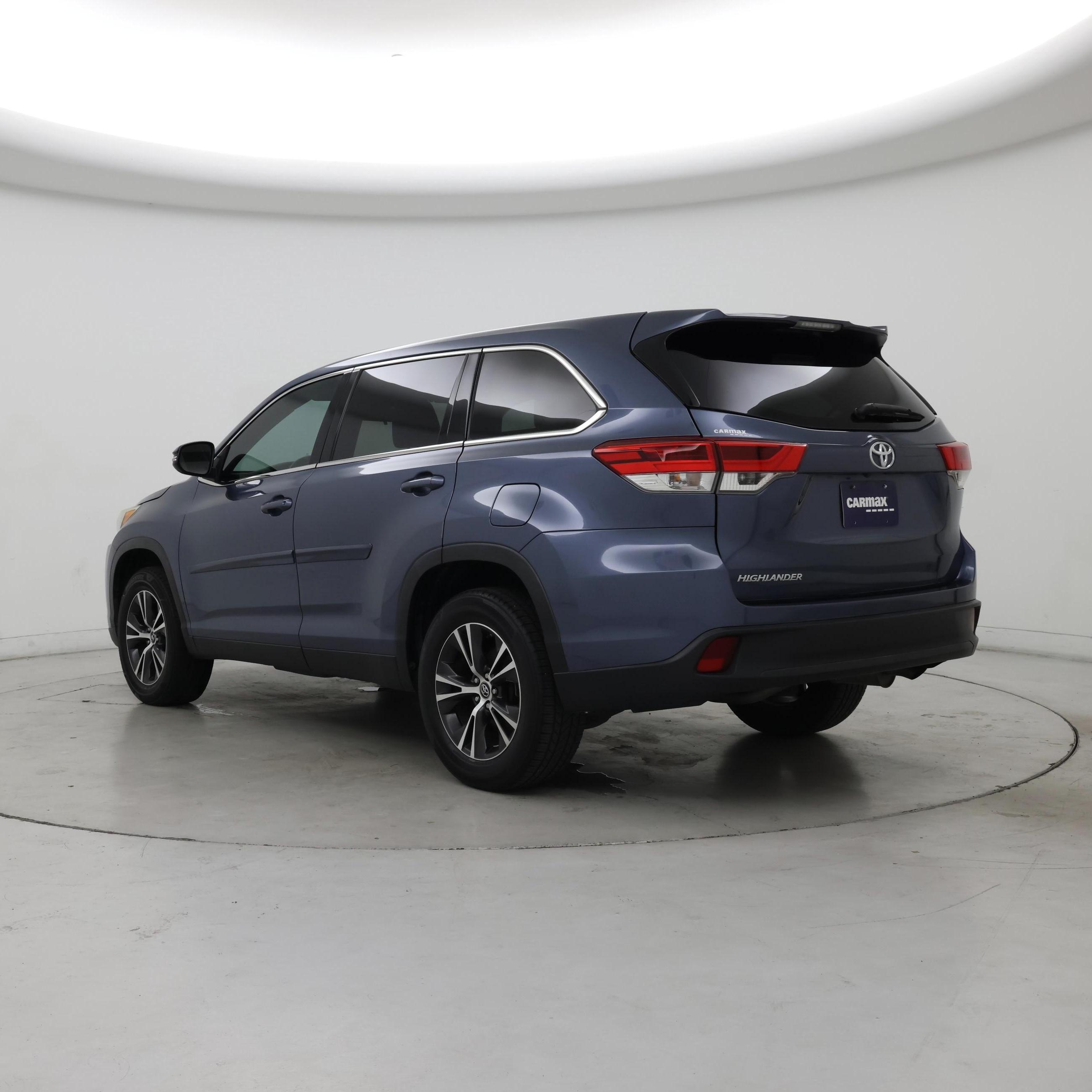 Thumbnail: 2019 Toyota Highlander - 2