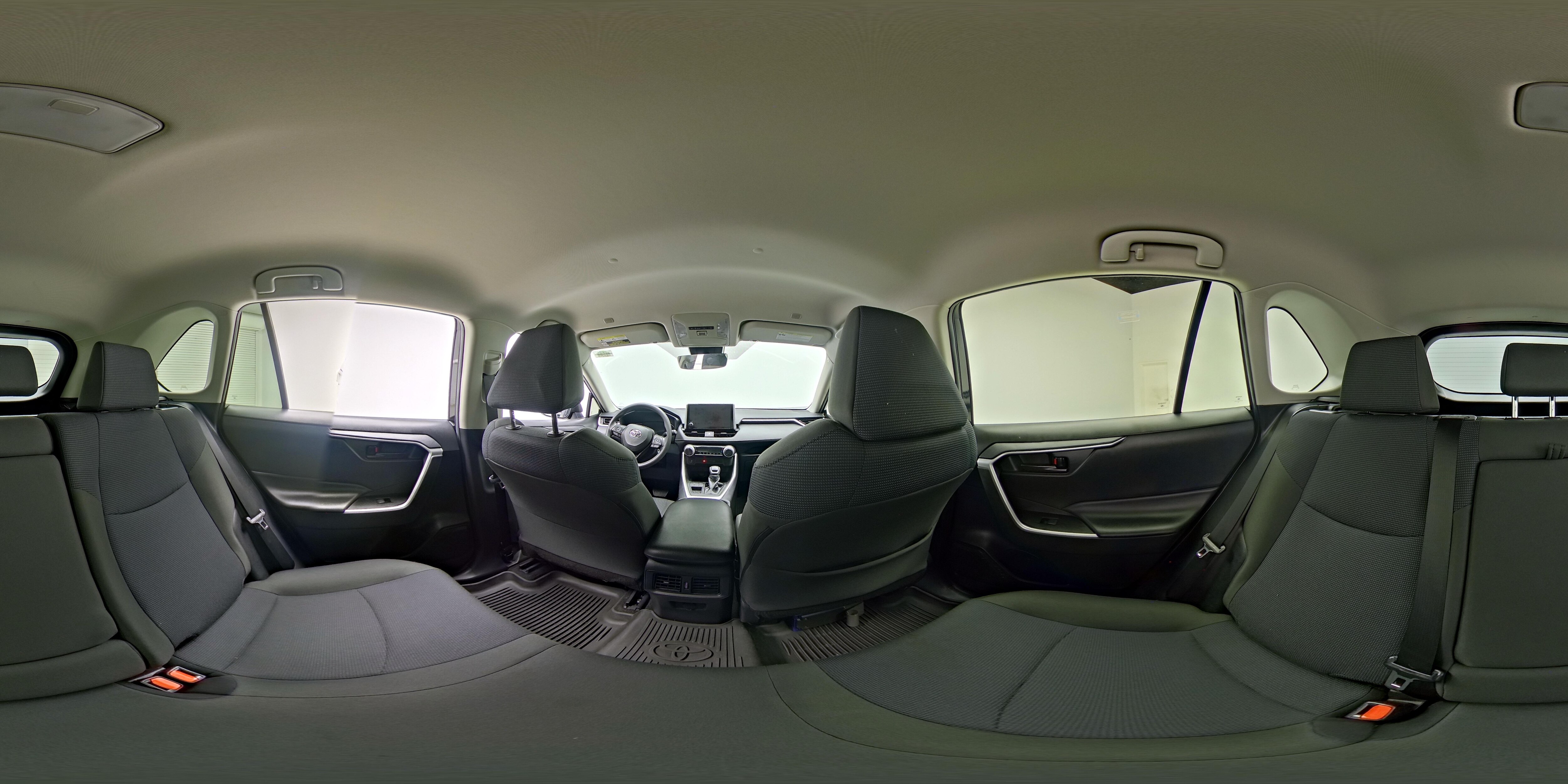 2023 Toyota RAV4 LE - Photo 25