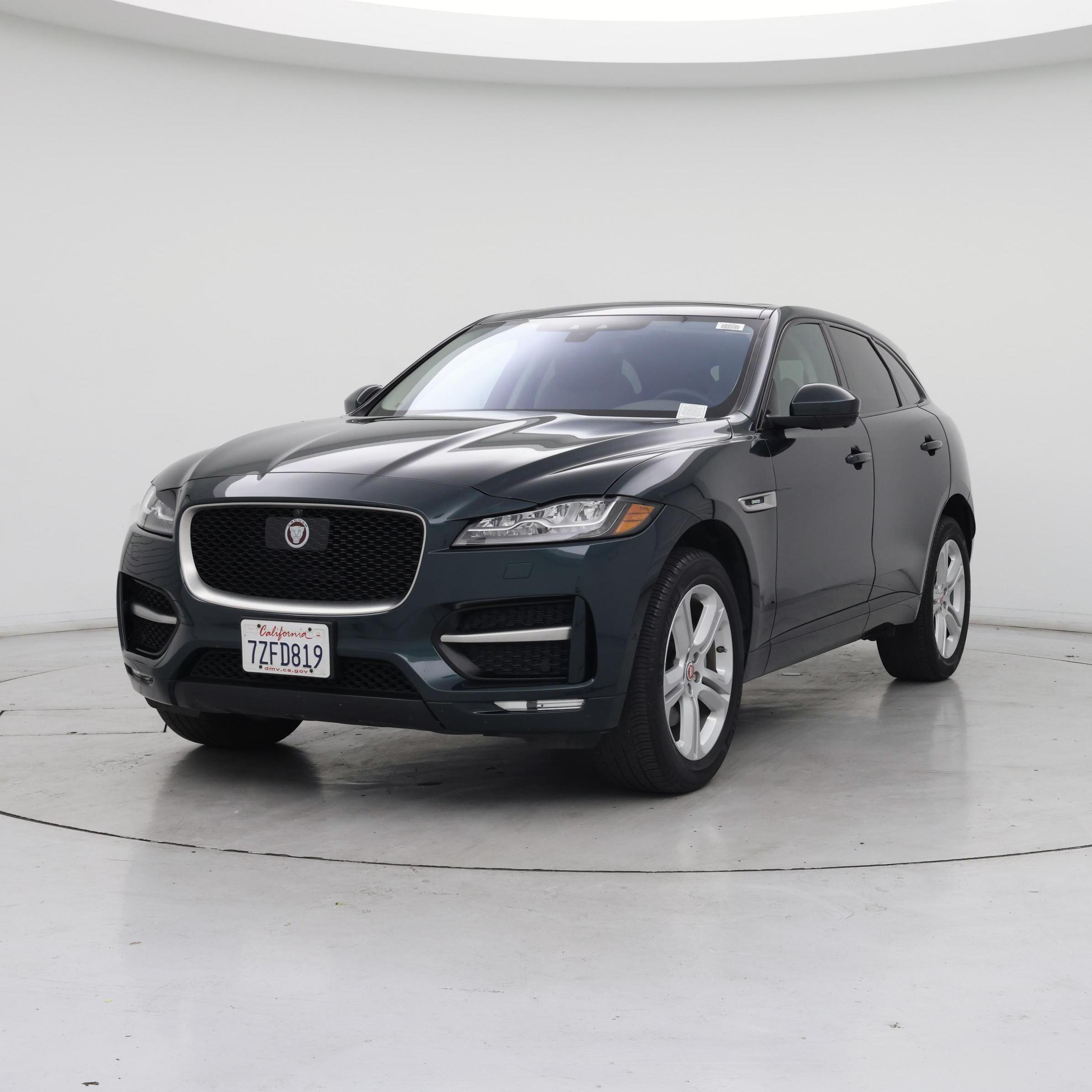 Thumbnail: 2018 Jaguar F-Pace - 4