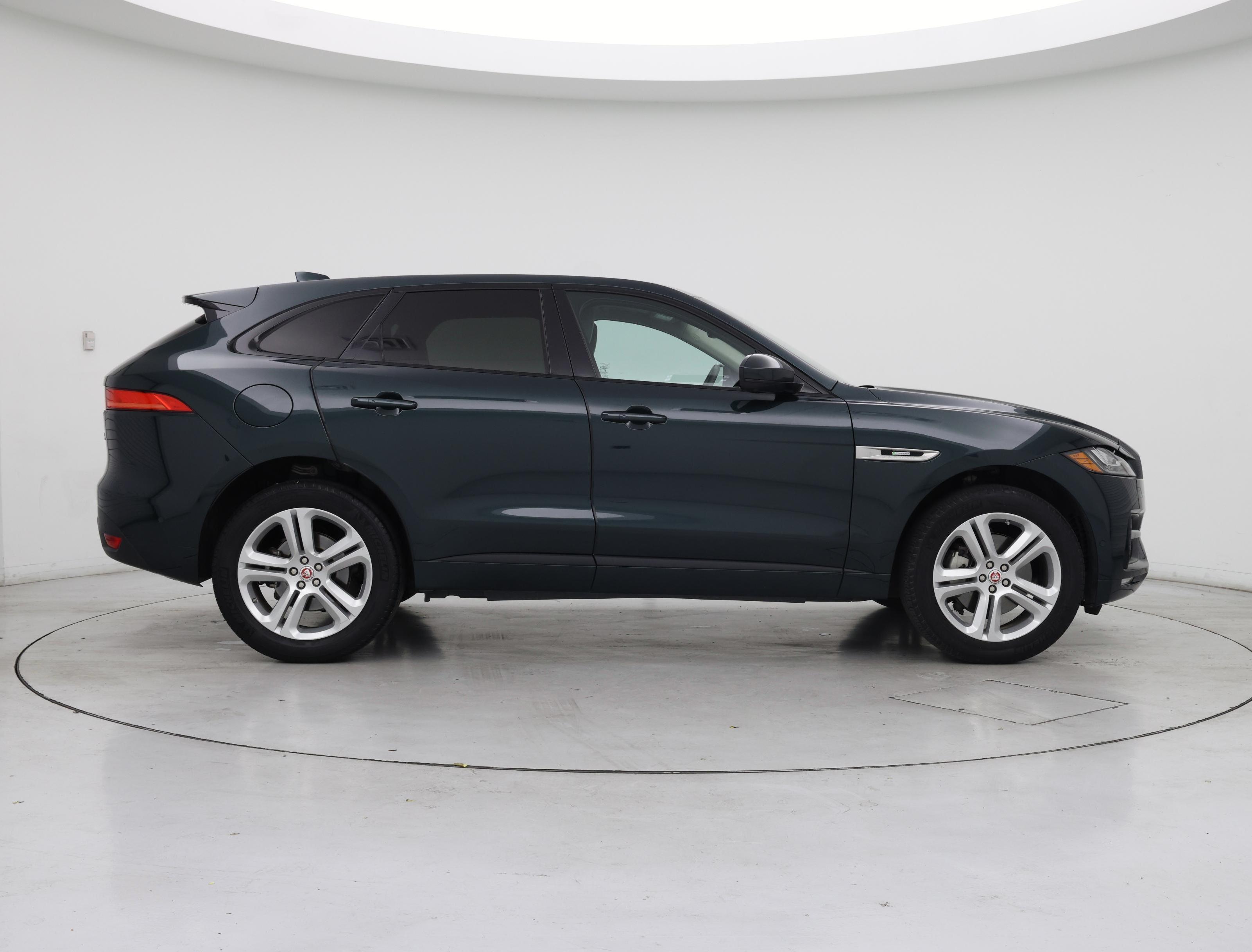 Thumbnail: 2018 Jaguar F-Pace - 7