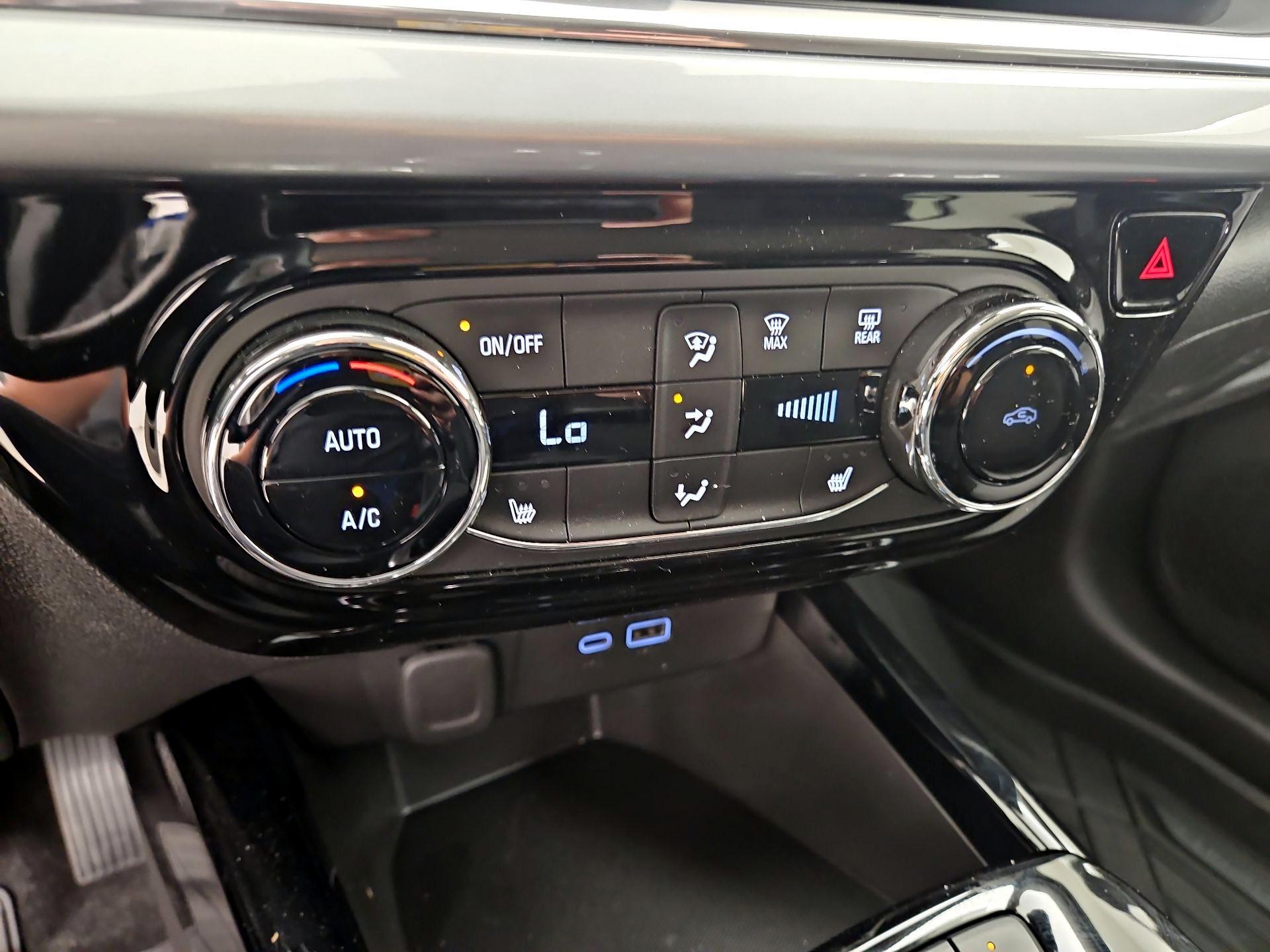 Thumbnail: 2024 Chevrolet Trax - 16