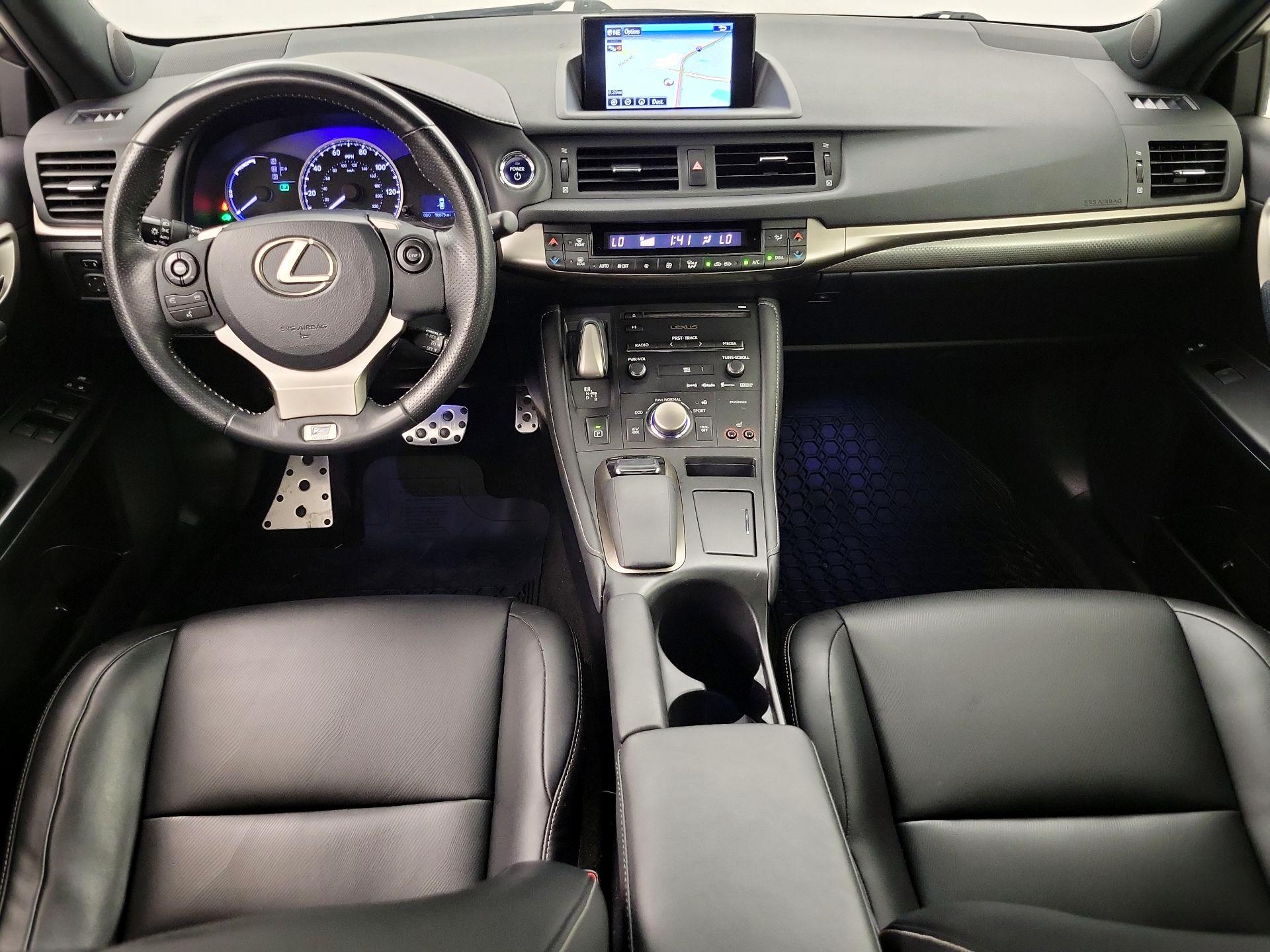 Thumbnail: 2016 Lexus CT - 9