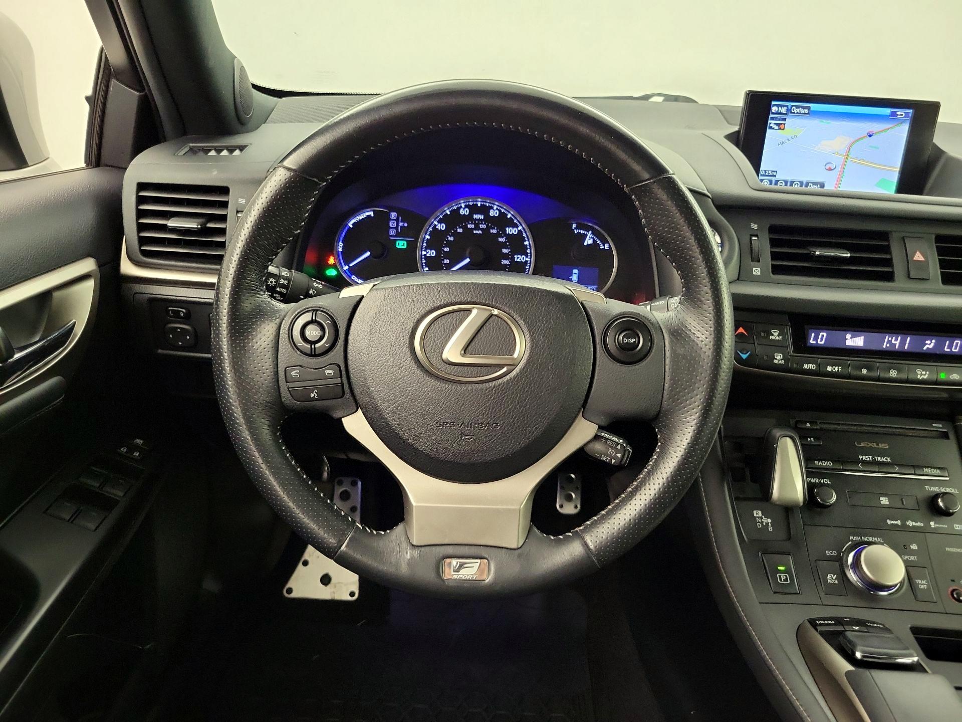 Thumbnail: 2016 Lexus CT - 10