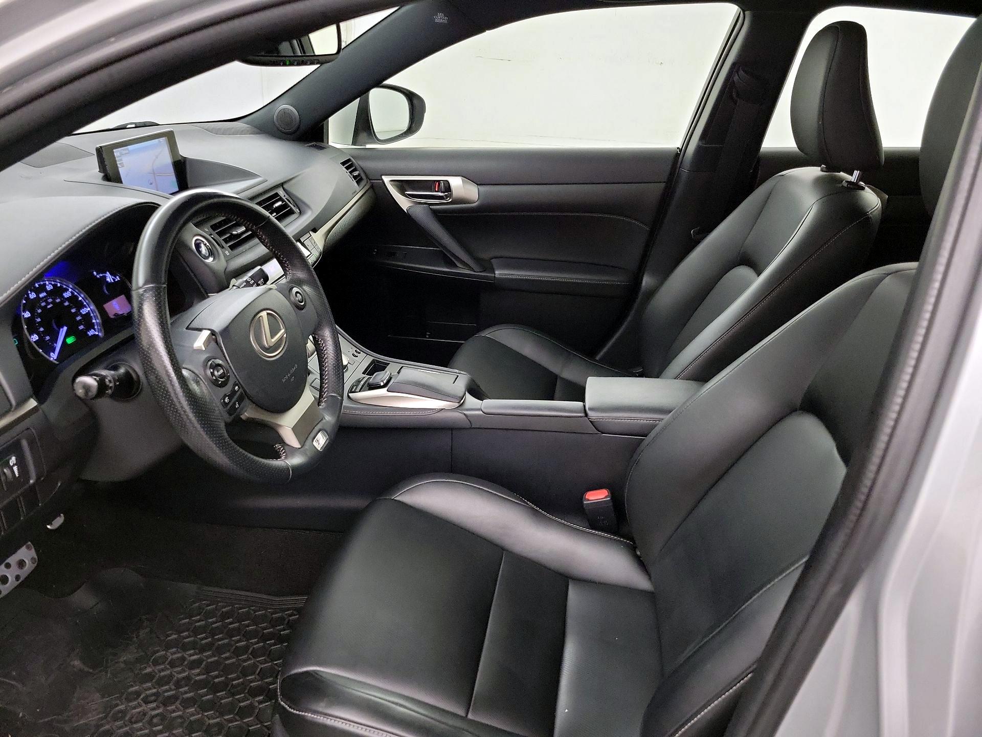 Thumbnail: 2016 Lexus CT - 11