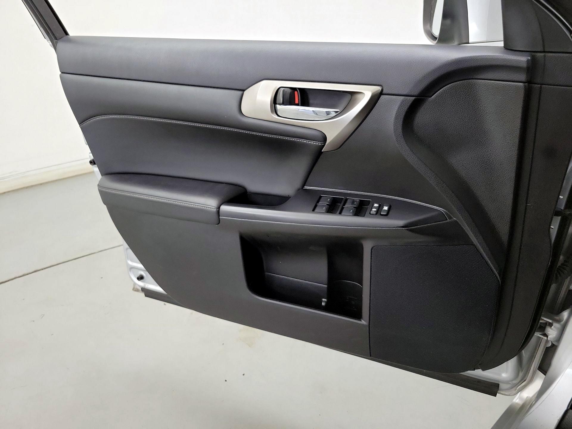 Thumbnail: 2016 Lexus CT - 12