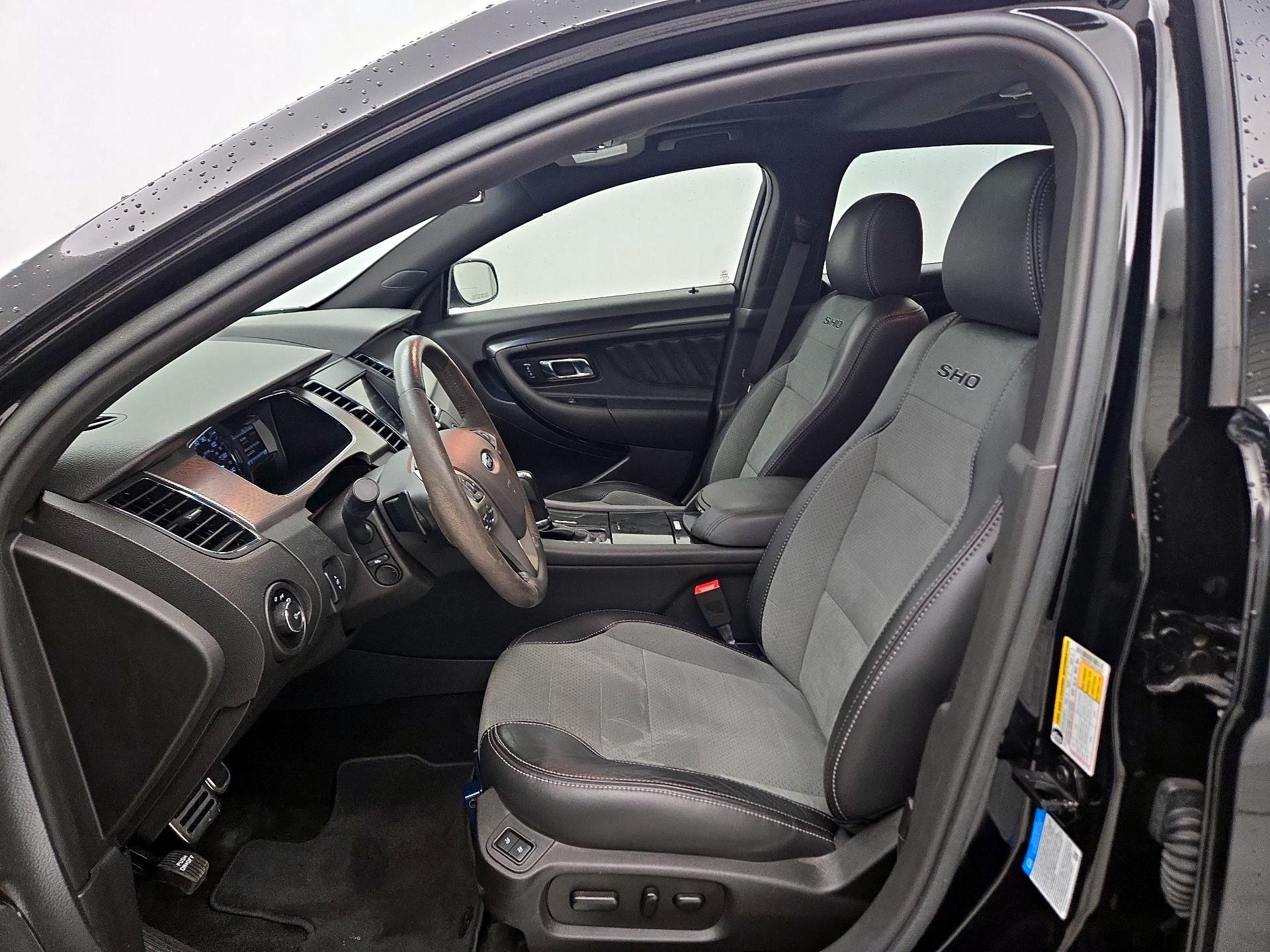 Thumbnail: 2018 Ford Taurus - 11