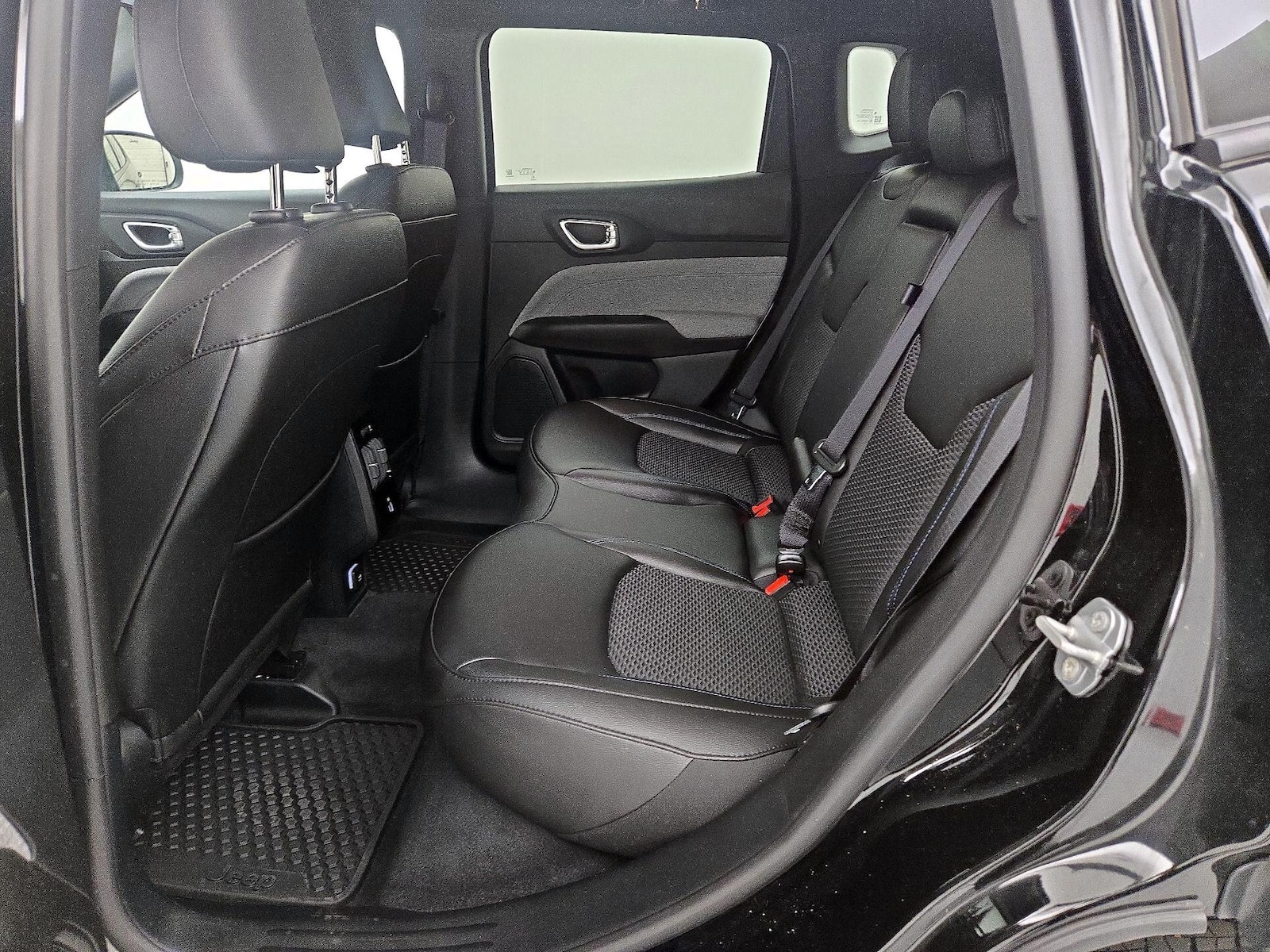 2024 Jeep Compass Latitude - Photo 19